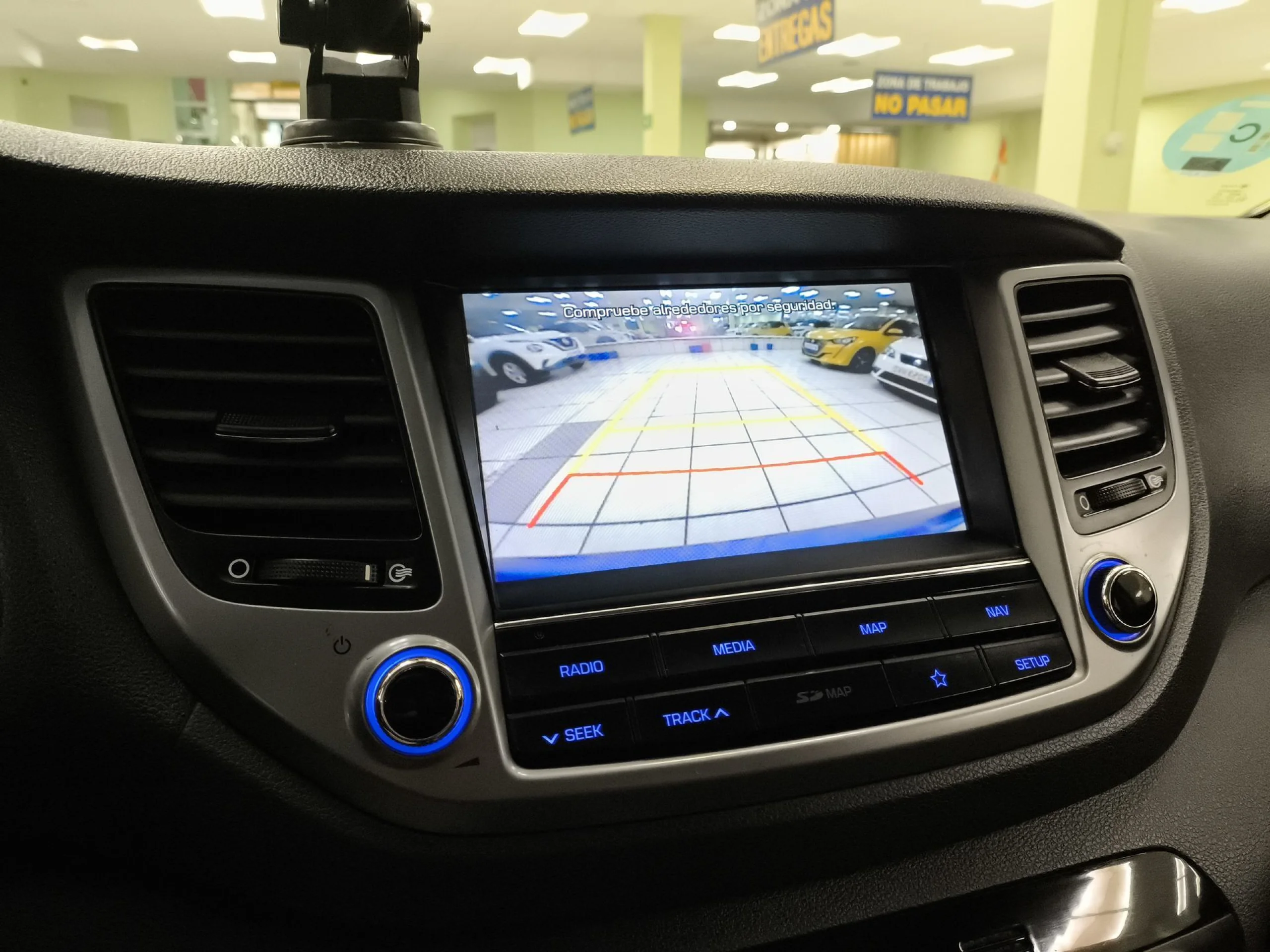 Hyundai Tucson 1.7 CRDI BlueDrive Link Sky 4x2  85 kW (115 CV) - Foto 22