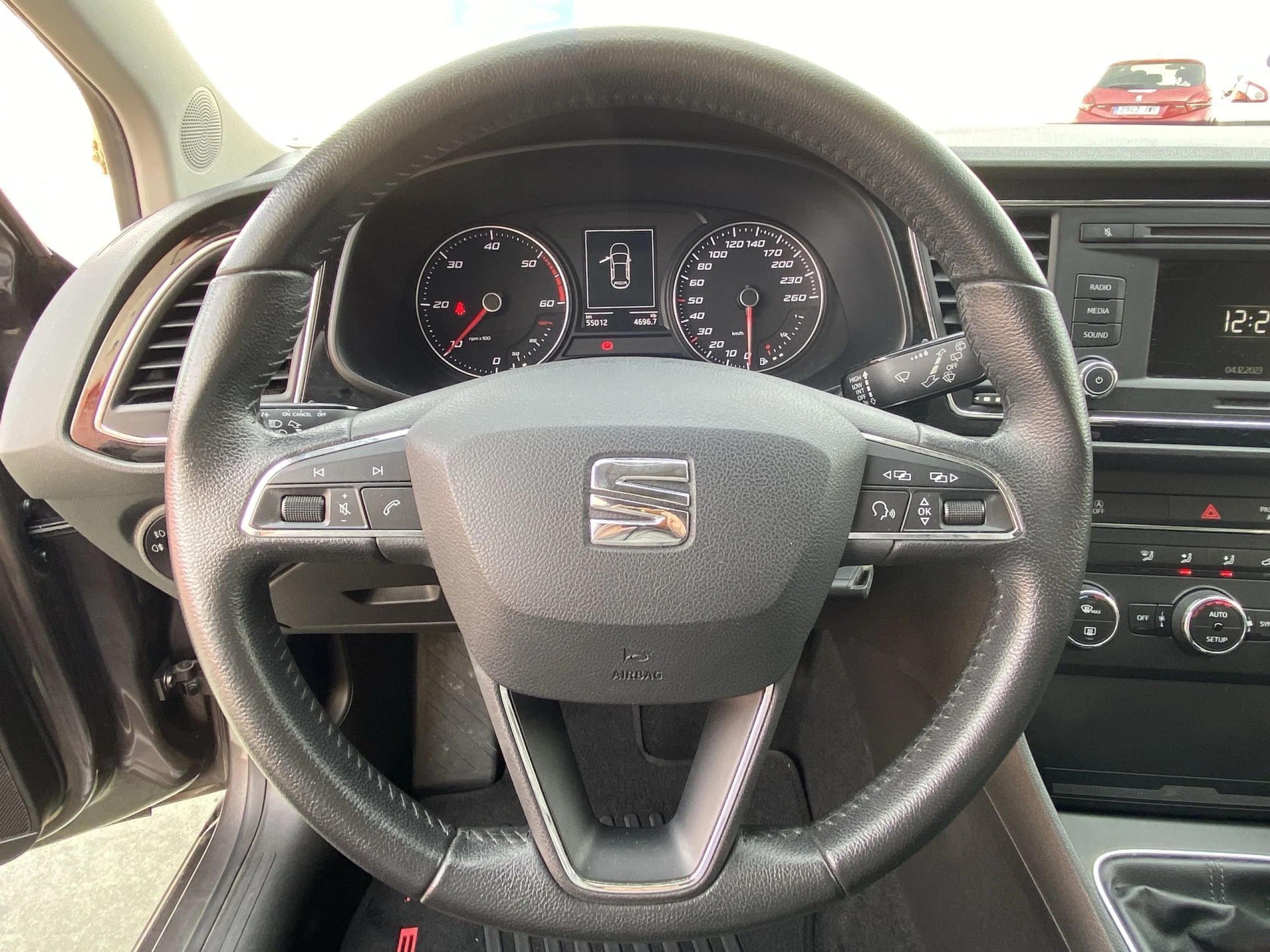Seat Leon 1.6 TDI SANDS Style 77 kW (105 CV) - Foto 11