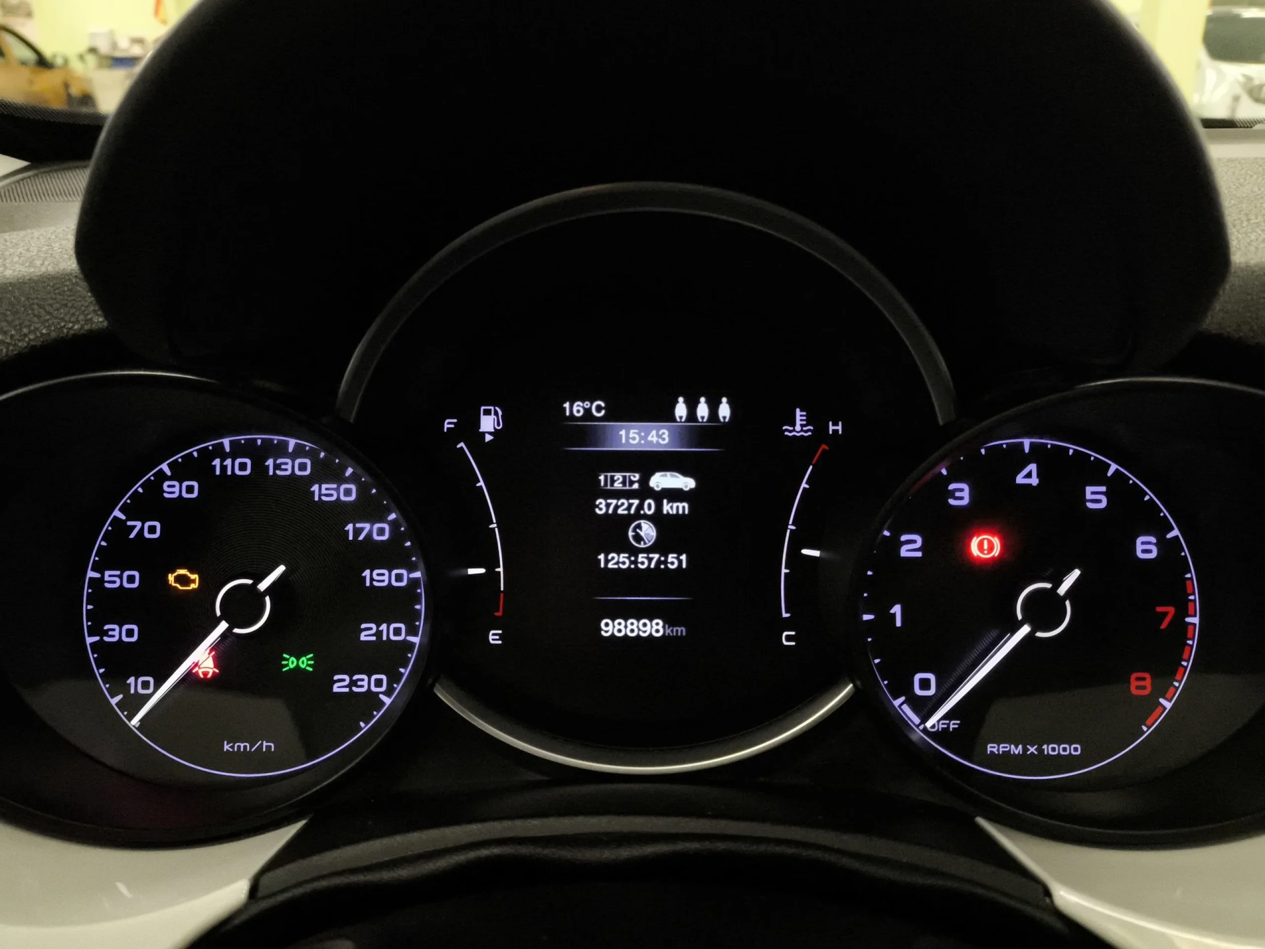 Fiat 500X 1.6 E-Torq SANDS Urban 4x2  81 kW (110 CV) - Foto 12