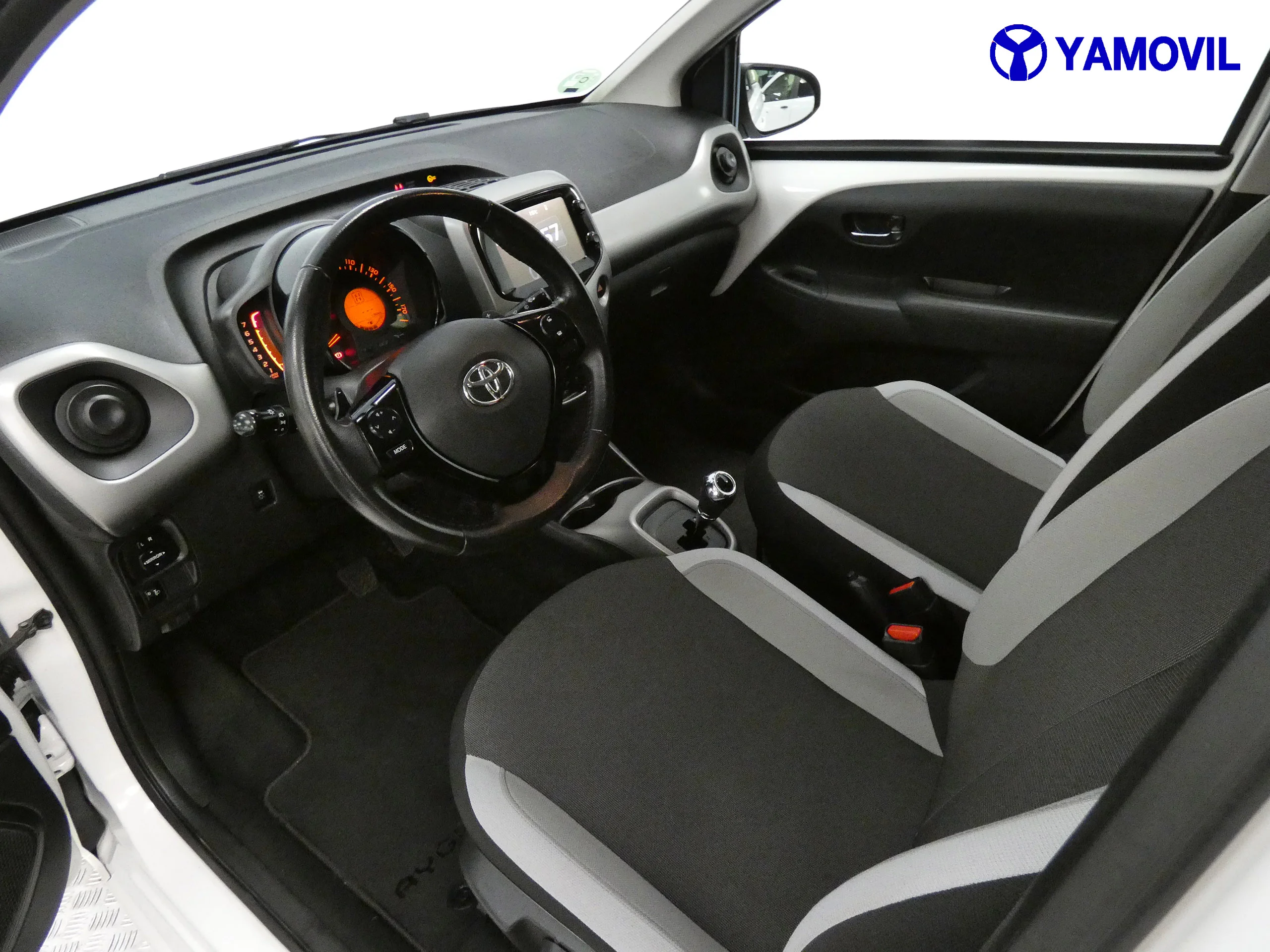 Toyota Aygo 1.0 XPLAY - Foto 19