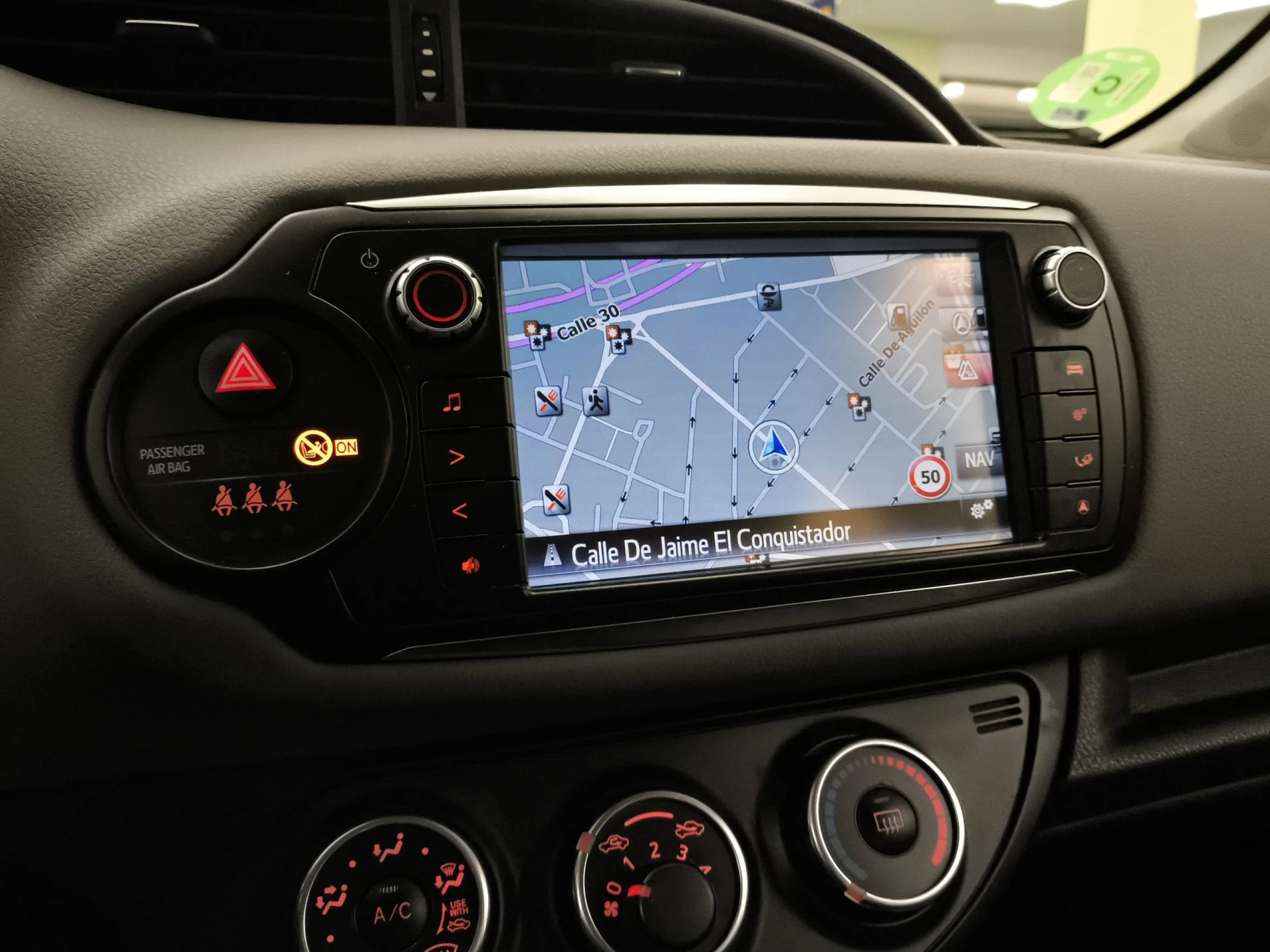 Toyota Yaris 1.3 Active MultiDrive 73 kW (99 CV) - Foto 14