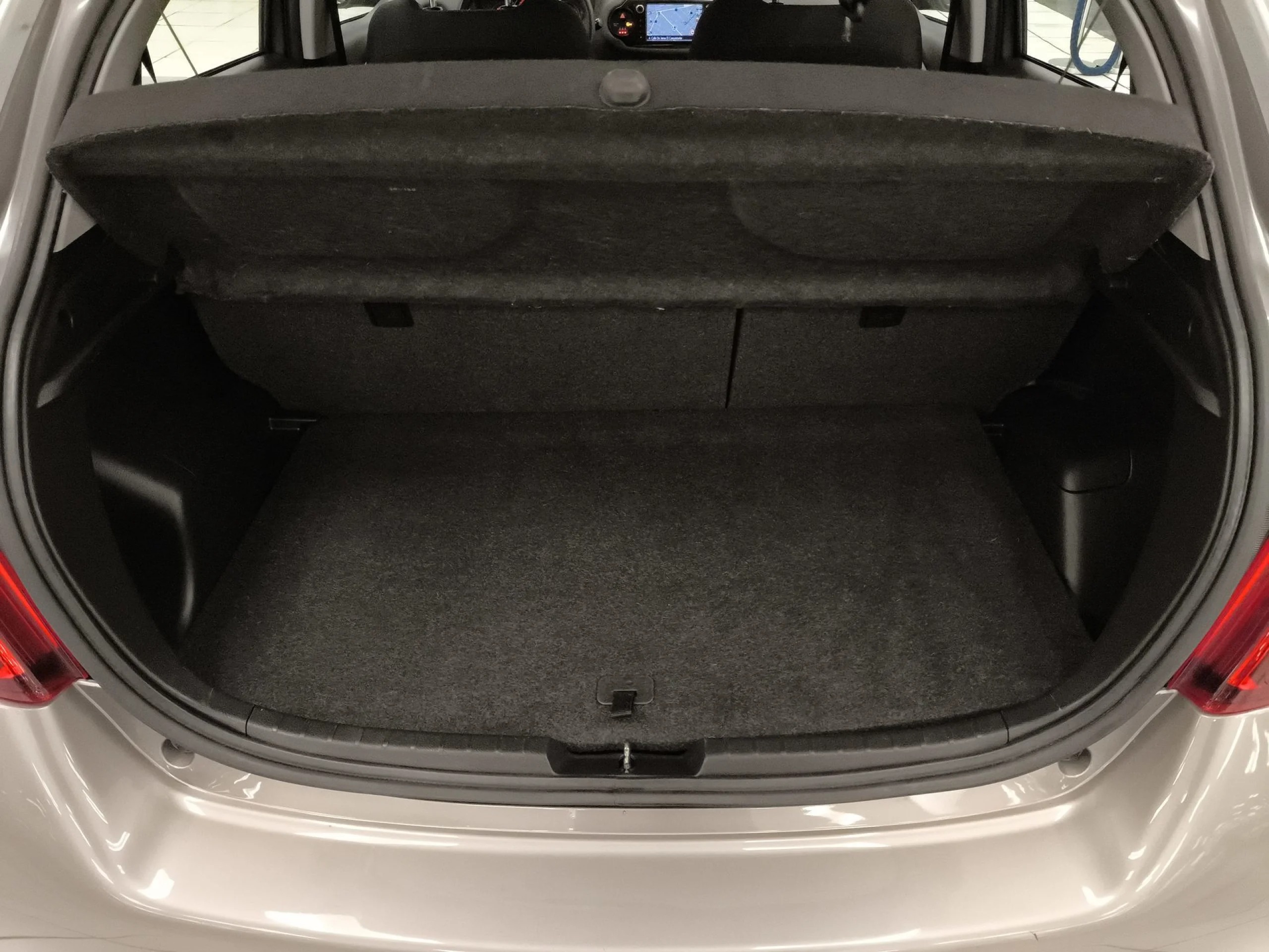 Toyota Yaris 1.3 Active MultiDrive 73 kW (99 CV) - Foto 19