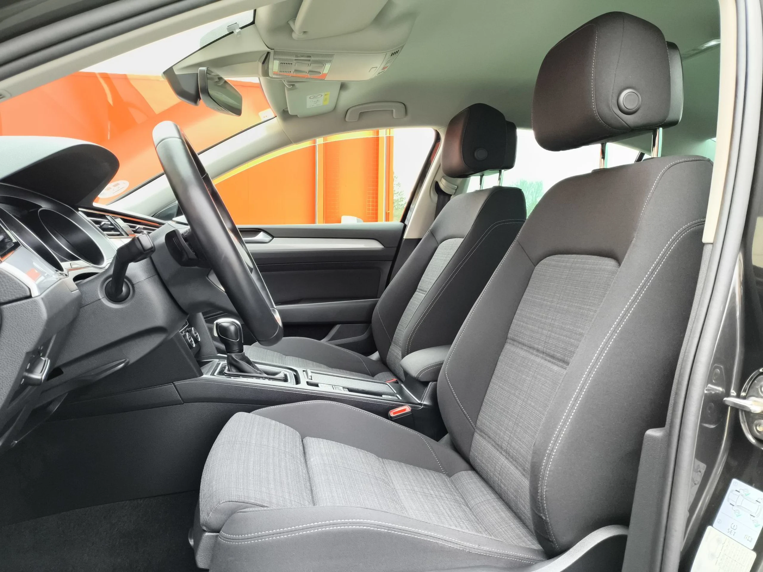 Volkswagen Passat Executive 1.6 TDI 88 kW (120 CV) DSG - Foto 8