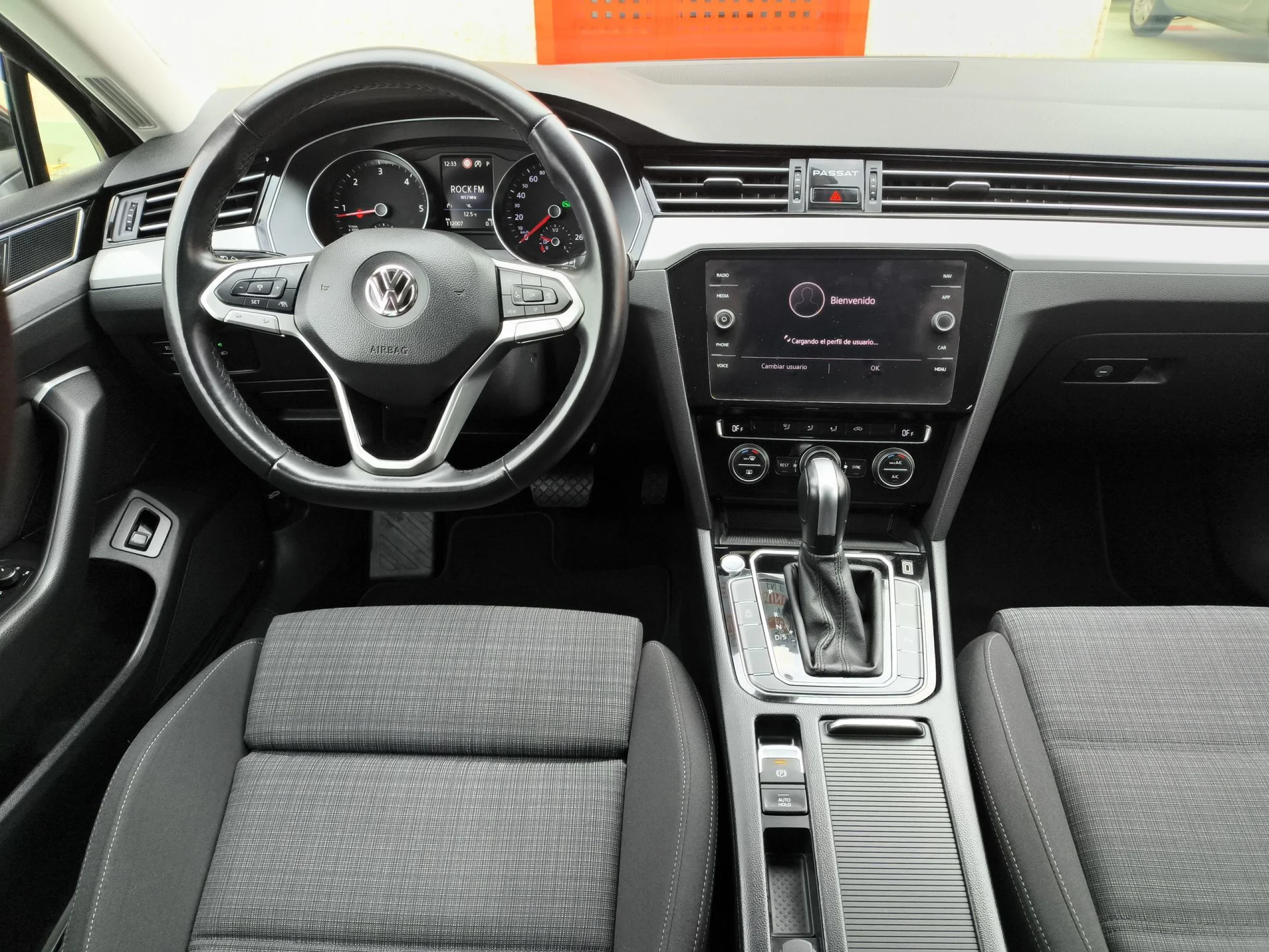 Volkswagen Passat Executive 1.6 TDI 88 kW (120 CV) DSG - Foto 17