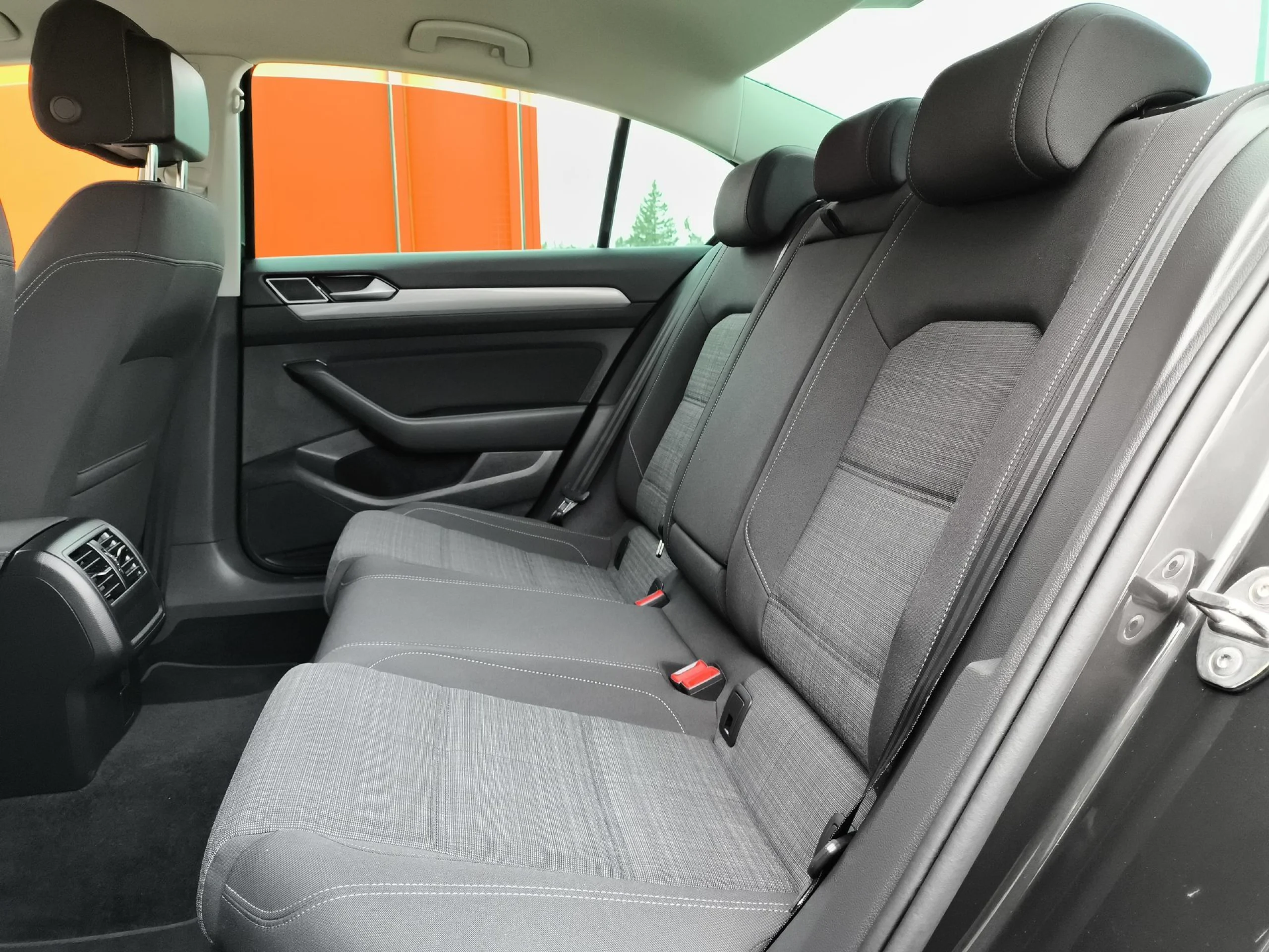 Volkswagen Passat Executive 1.6 TDI 88 kW (120 CV) DSG - Foto 18