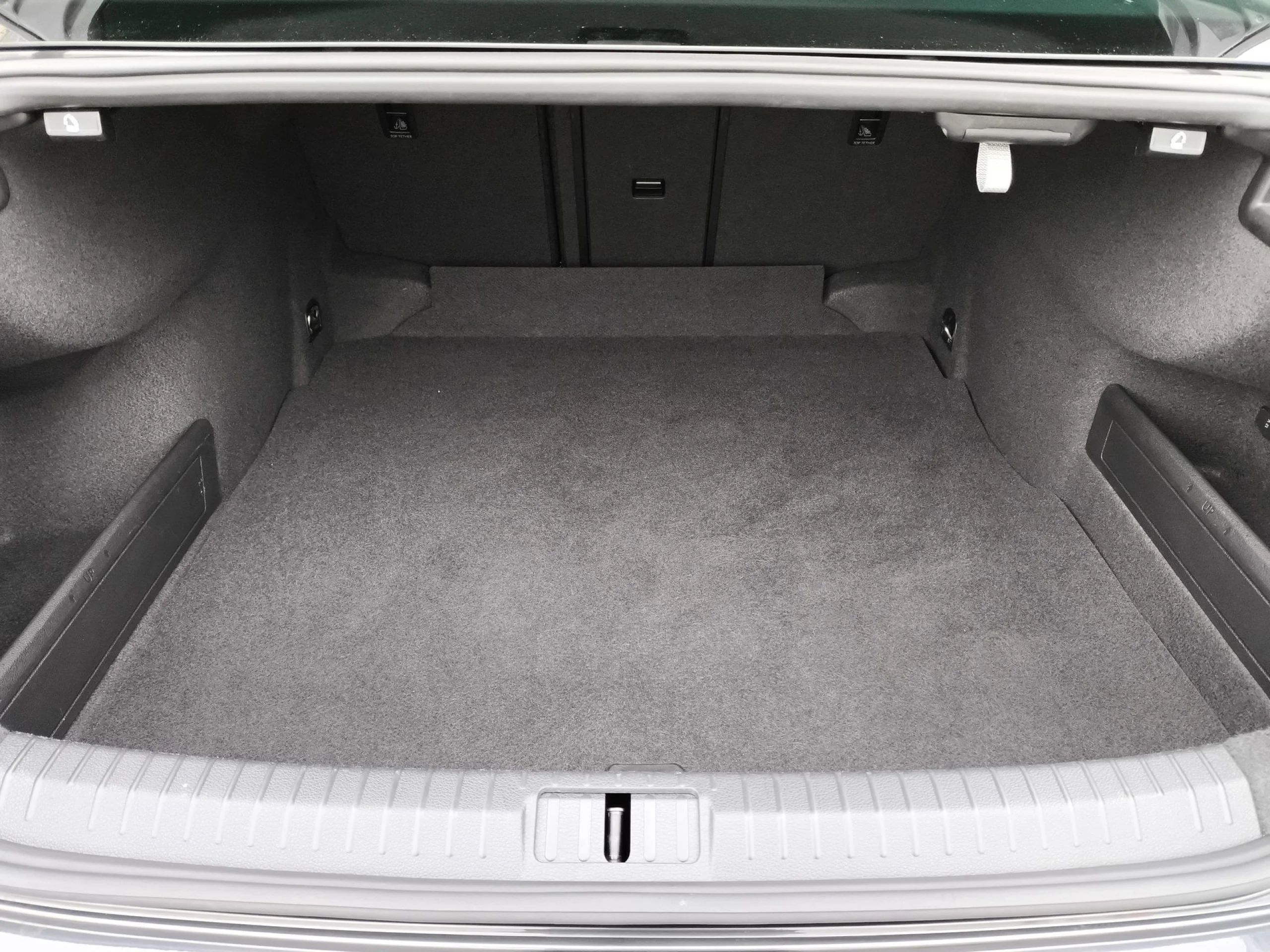 Volkswagen Passat Executive 1.6 TDI 88 kW (120 CV) DSG - Foto 19