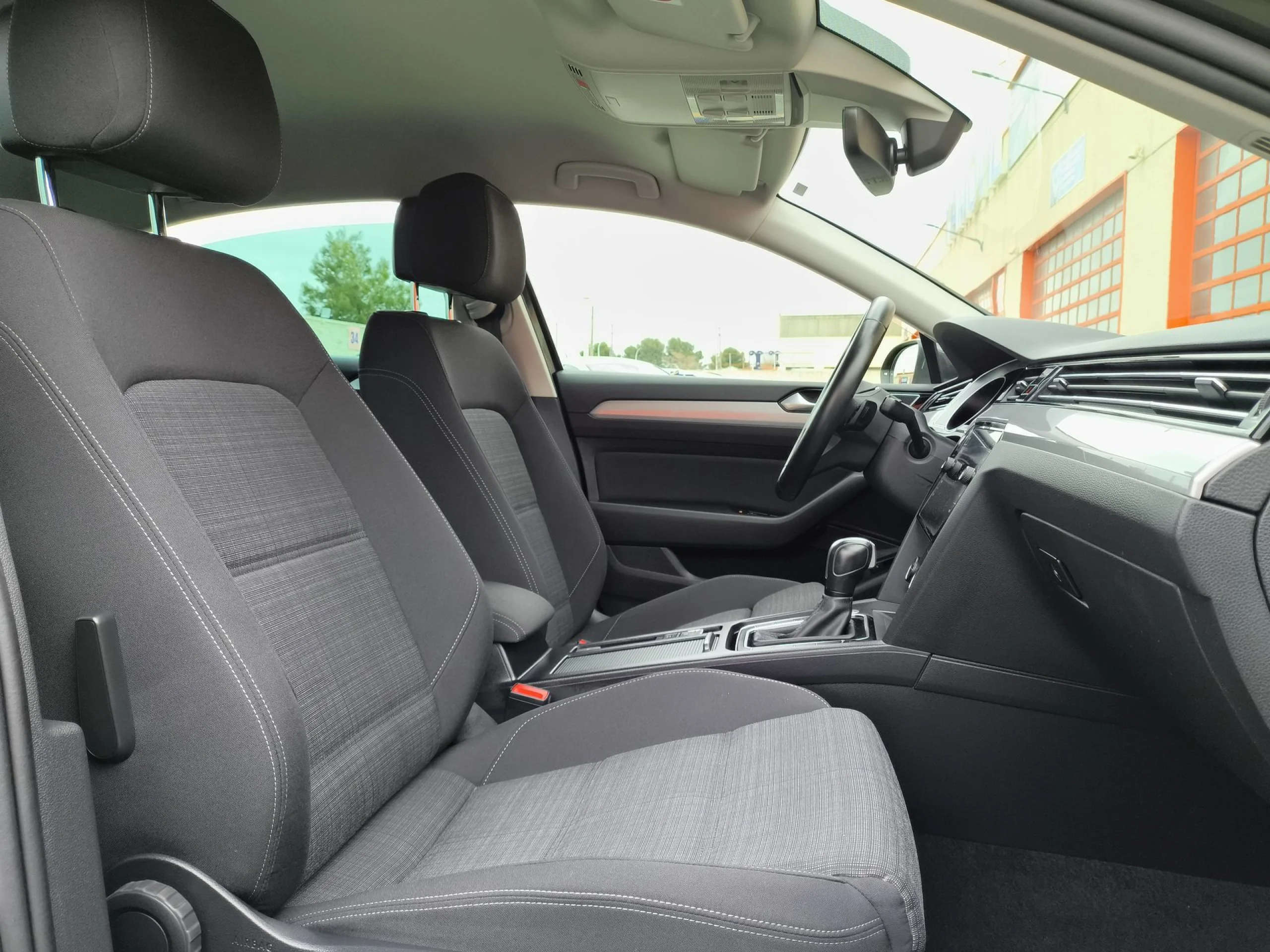Volkswagen Passat Executive 1.6 TDI 88 kW (120 CV) DSG - Foto 20