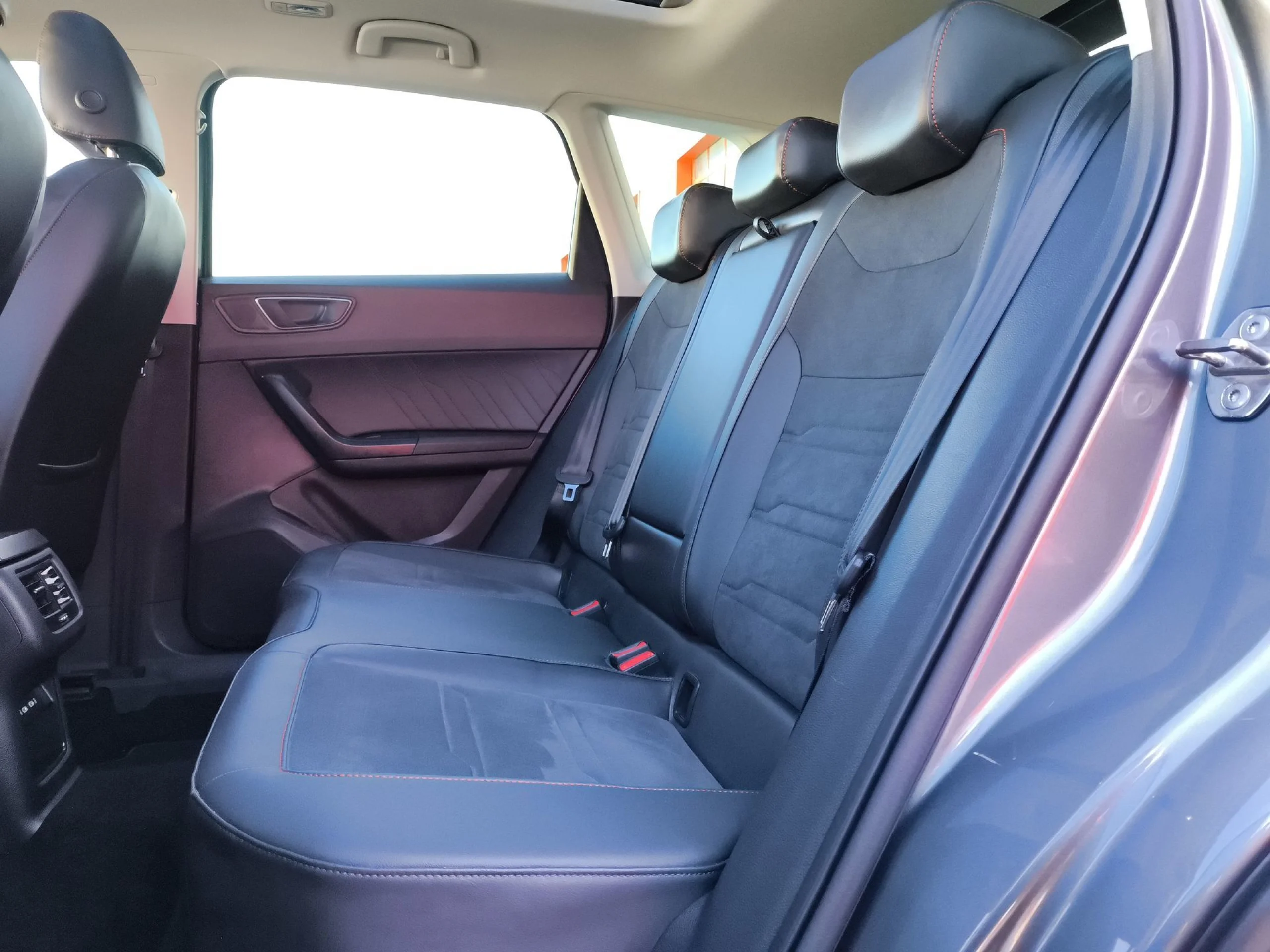 Seat Ateca 1.5 TSI SANDS FR XL DSG 110 kW (150 CV) - Foto 20