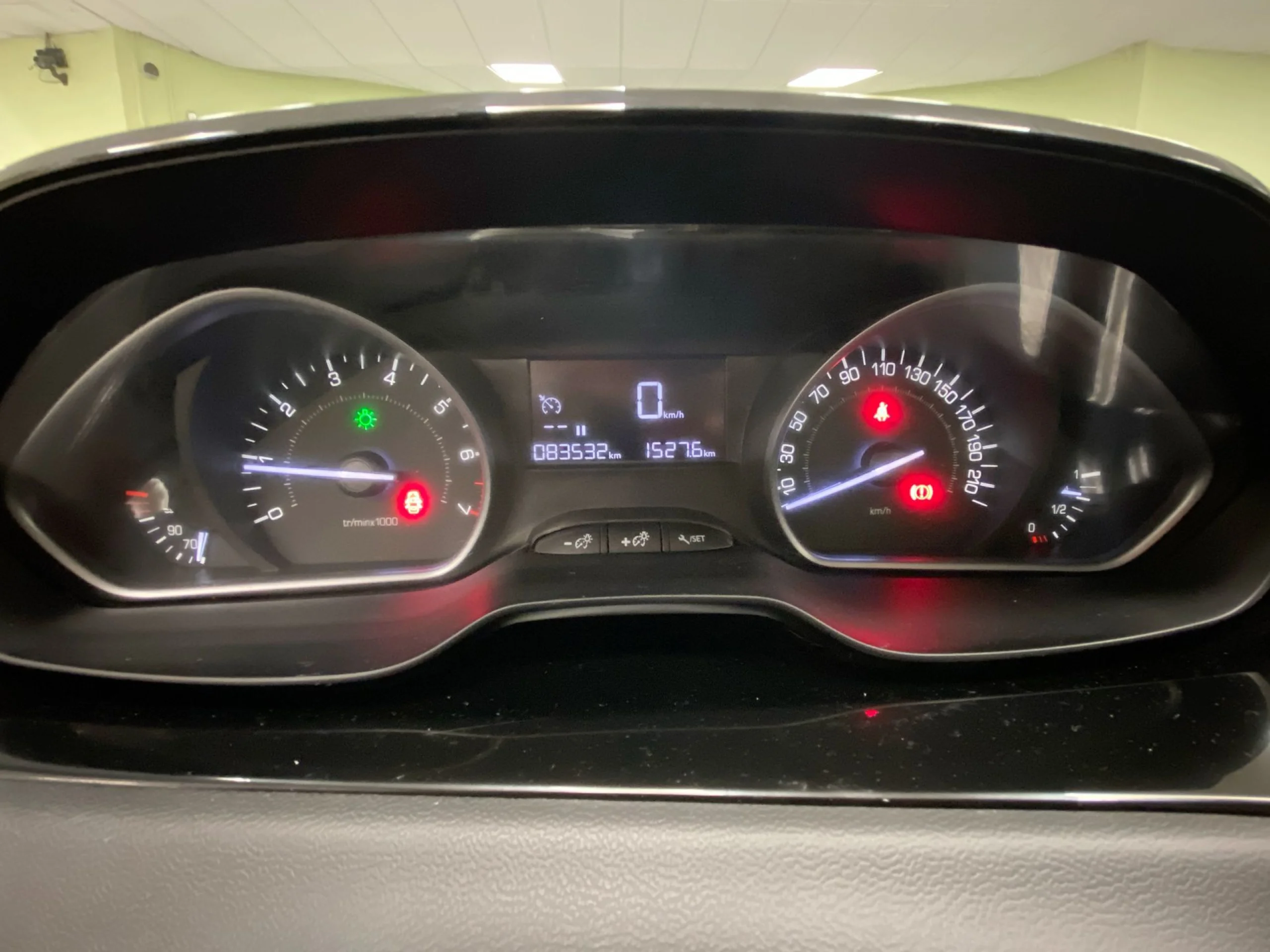 Peugeot 208 PureTech 110 Signature 81 kW (110 CV) - Foto 12