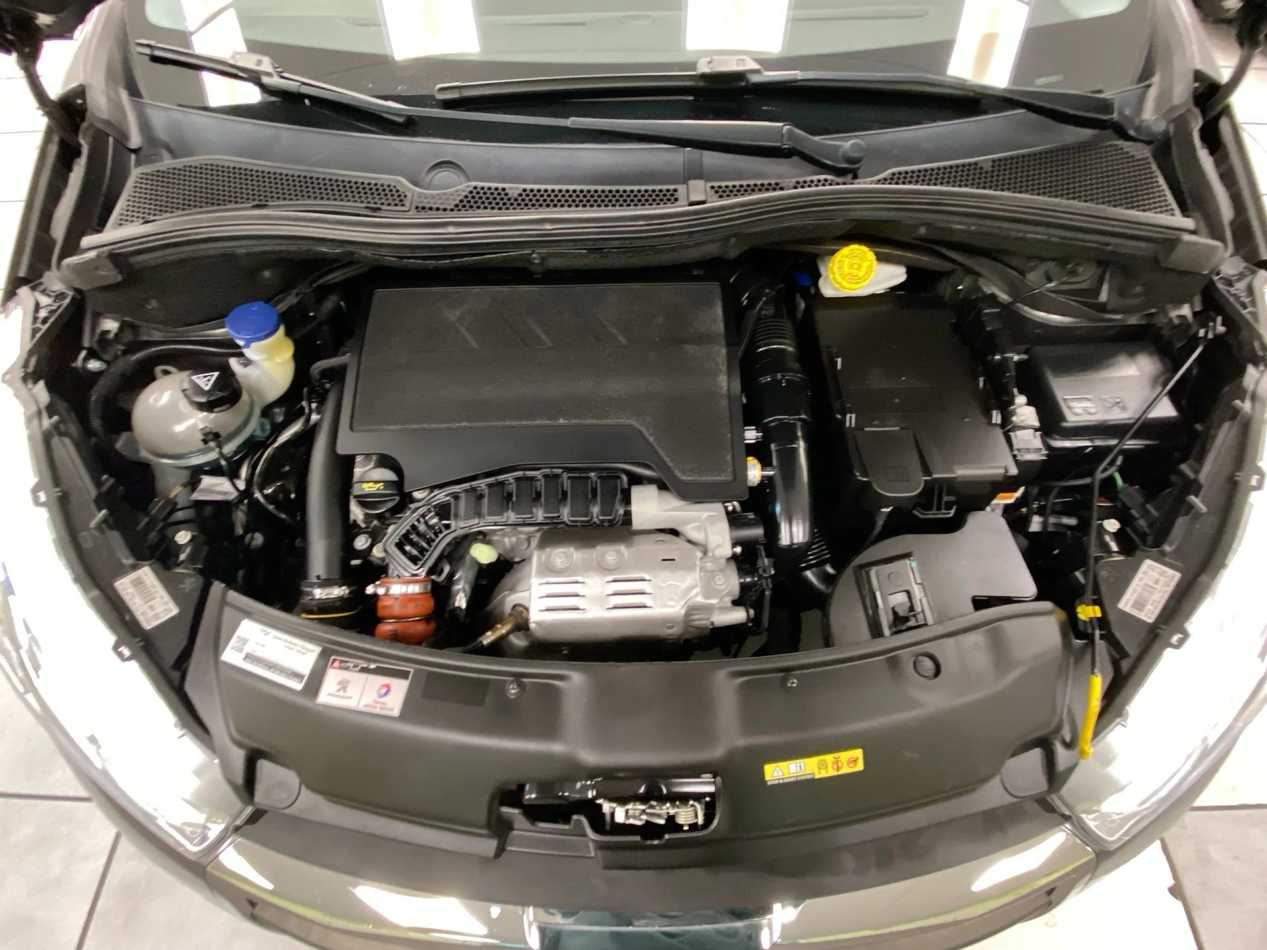 Peugeot 208 PureTech 110 Signature 81 kW (110 CV) - Foto 21