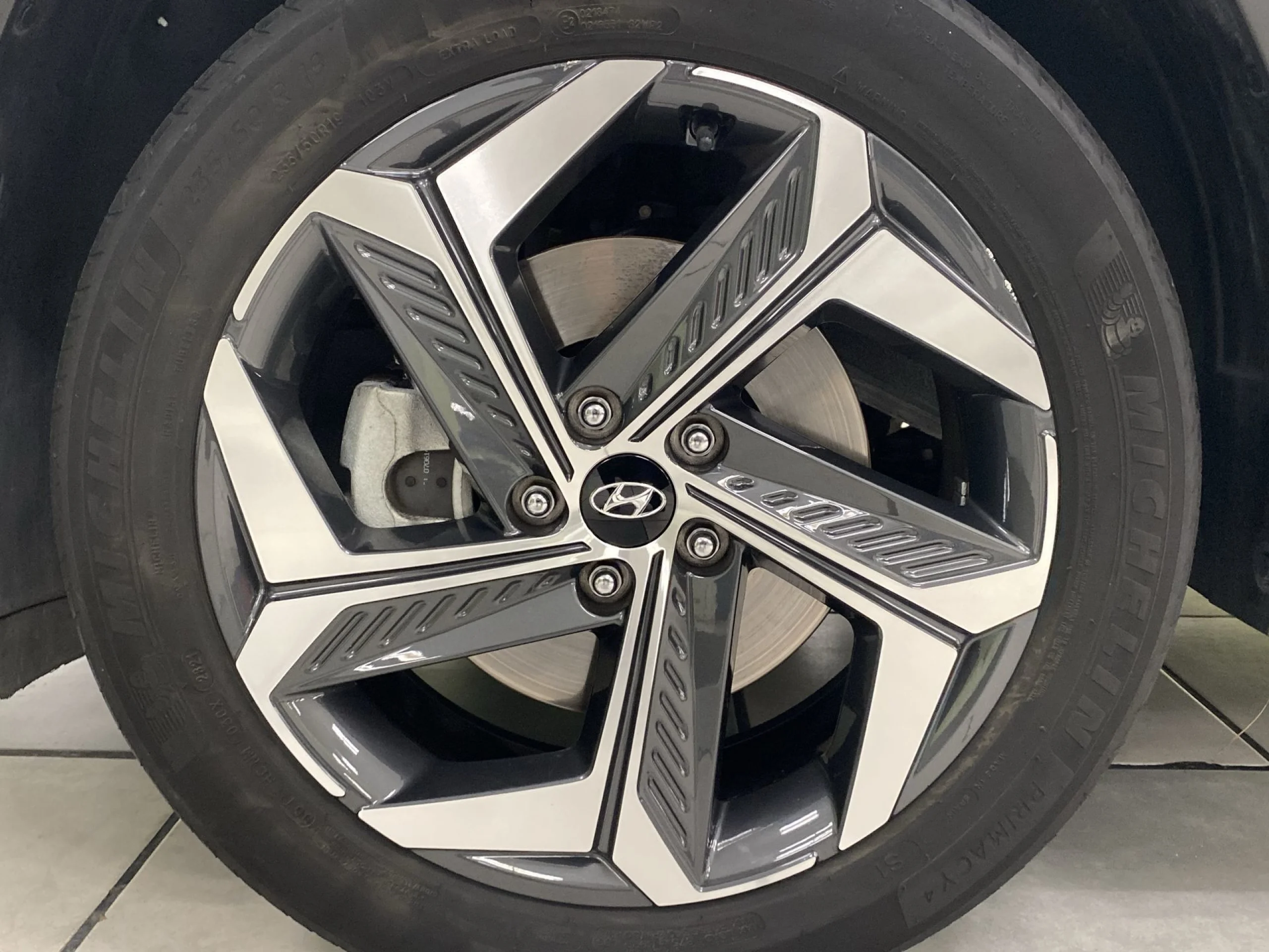 Hyundai Tucson TUCSON 1.6 TGDI PHEV STYLE AUTO 4x4 265CV 5P. - Foto 7