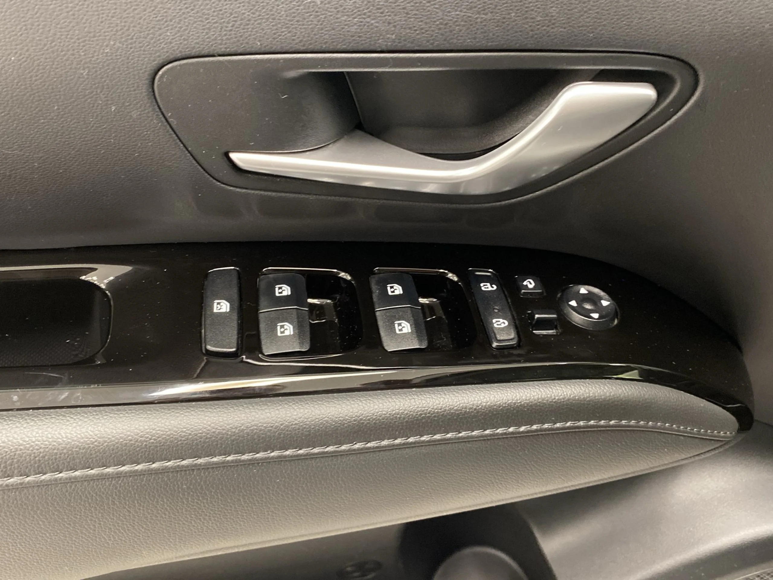 Hyundai Tucson TUCSON 1.6 TGDI PHEV STYLE AUTO 4x4 265CV 5P. - Foto 10