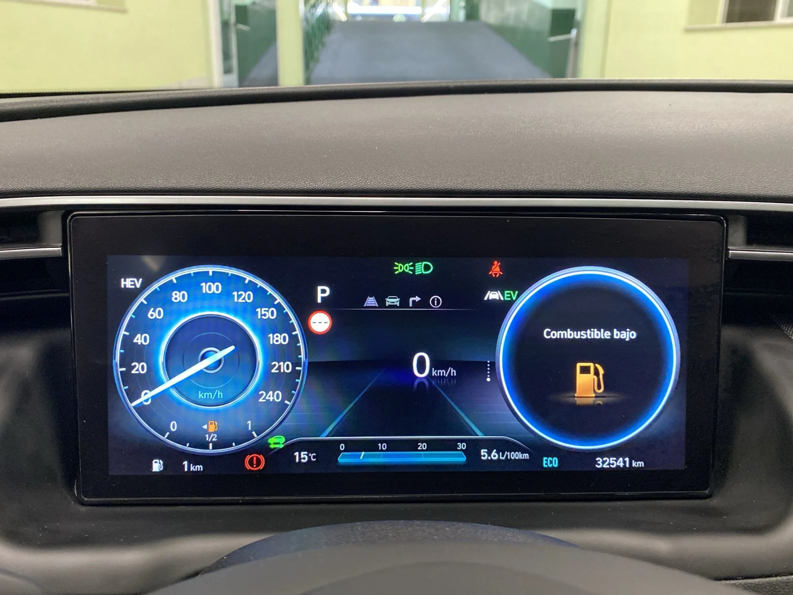 Hyundai Tucson TUCSON 1.6 TGDI PHEV STYLE AUTO 4x4 265CV 5P. - Foto 12