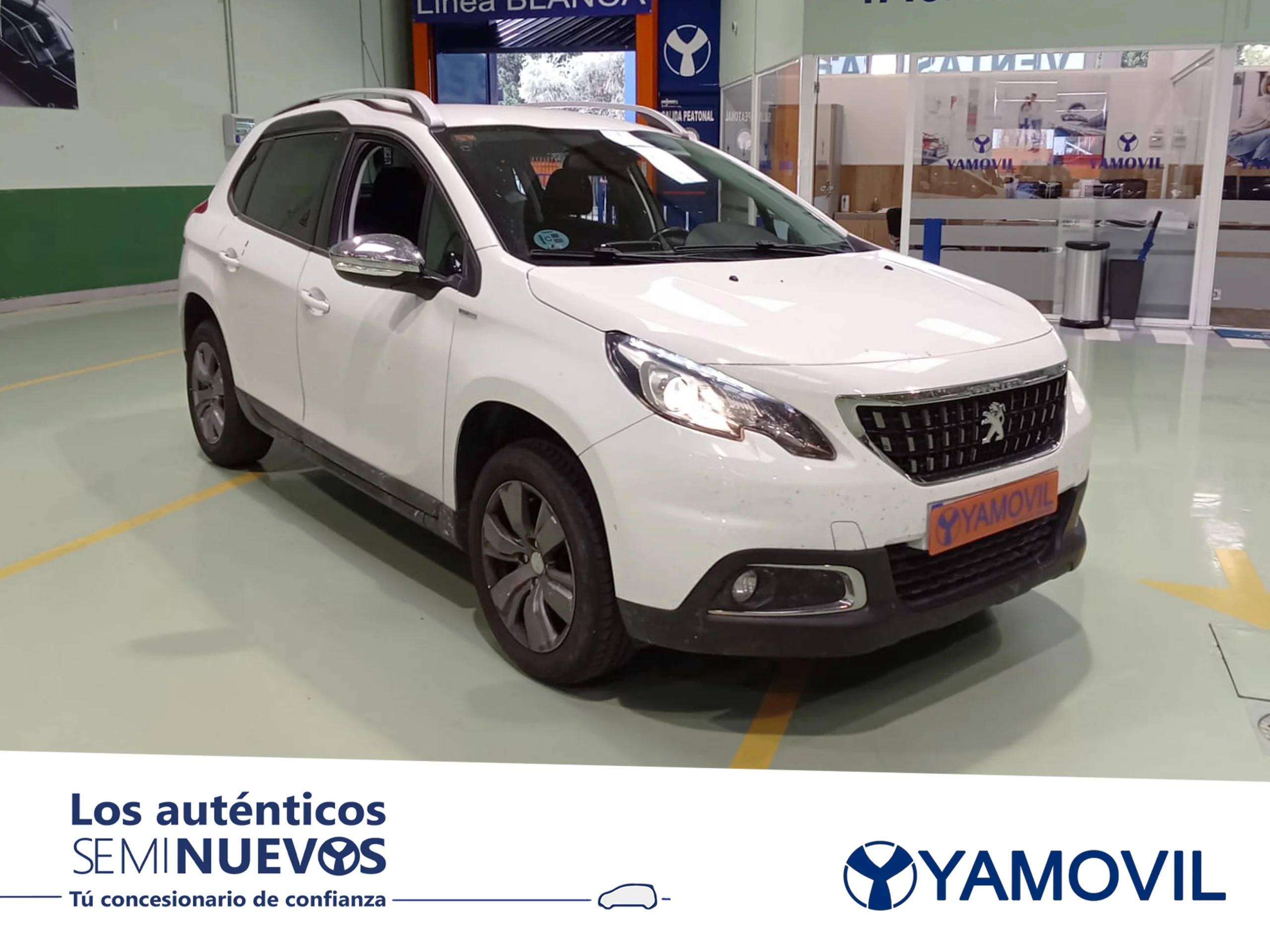 Peugeot 2008 PureTech 130 SANDS Style 96 kW (130 CV) - Foto 3