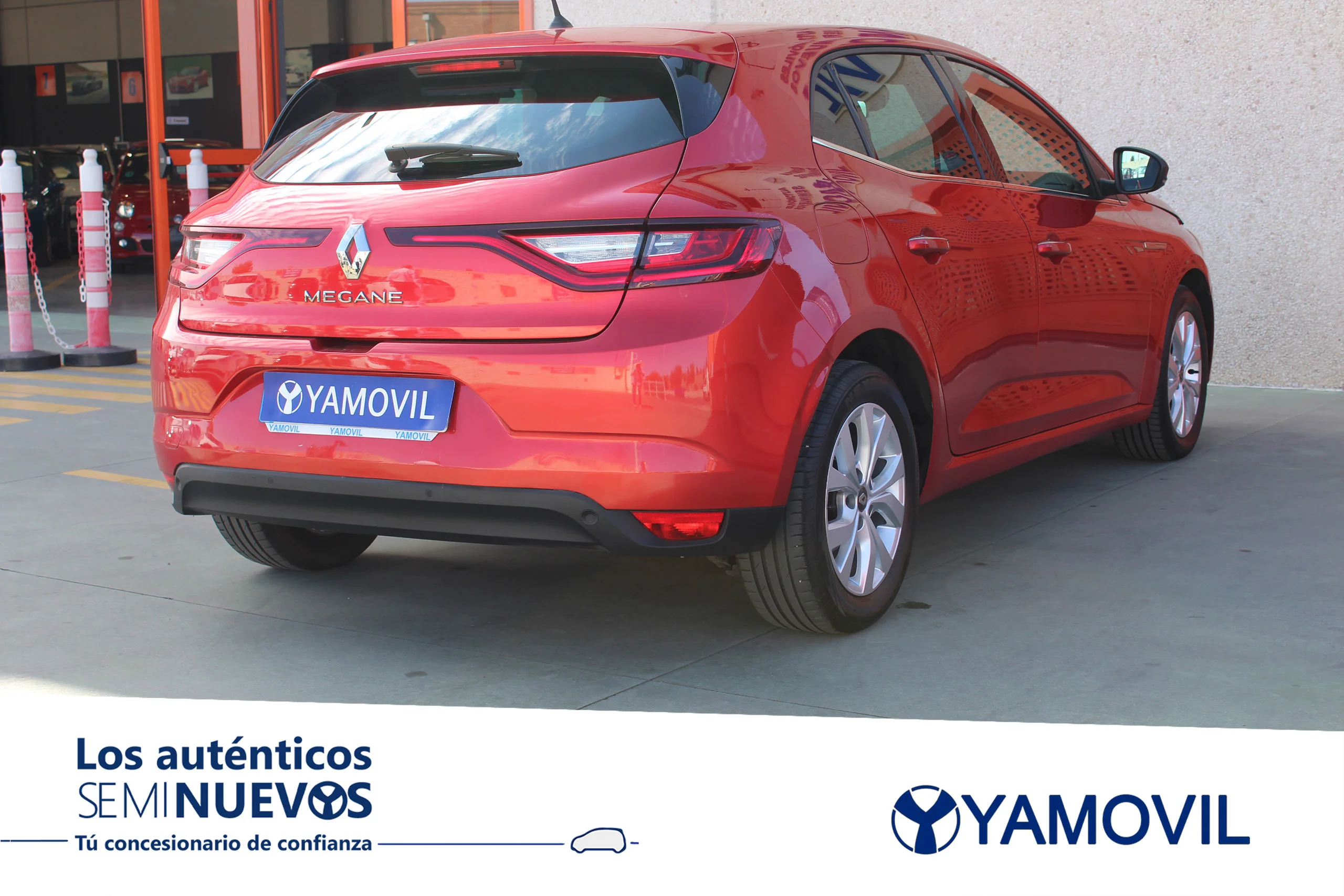 Renault Megane TCE 130CV LIMITED 5P - Foto 4
