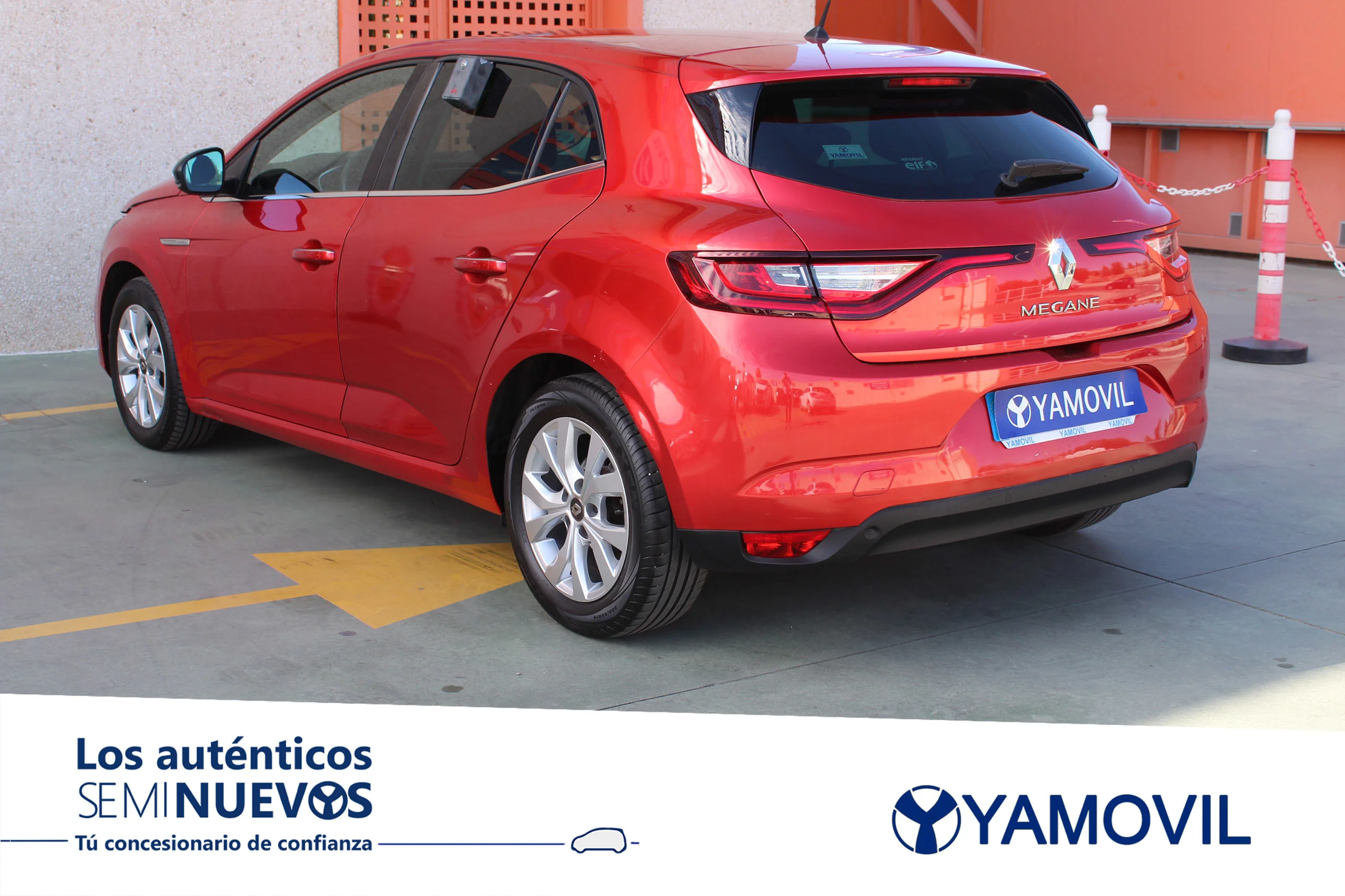 Renault Megane TCE 130CV LIMITED 5P - Foto 6