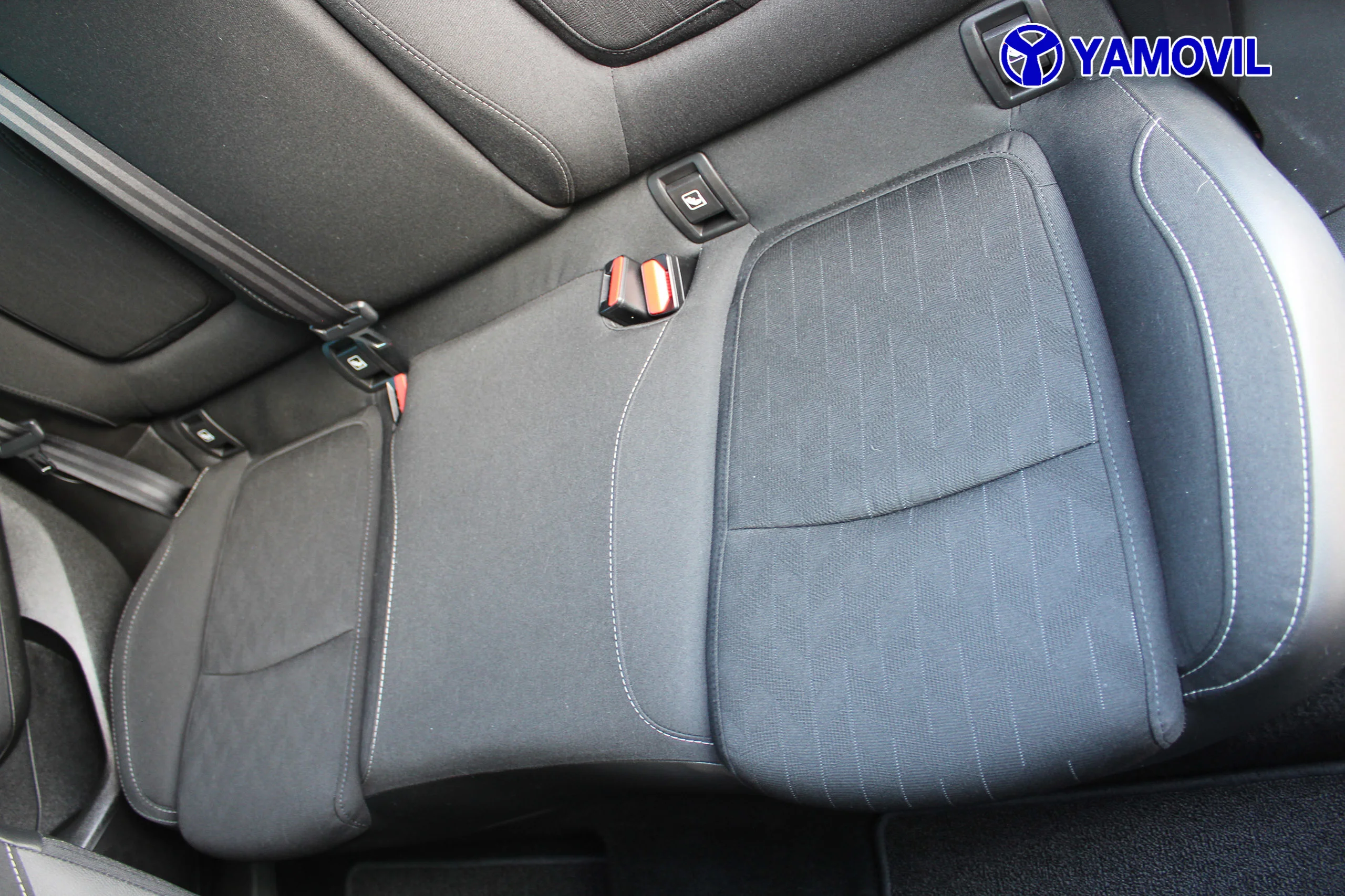 Renault Megane TCE 130CV LIMITED 5P - Foto 16
