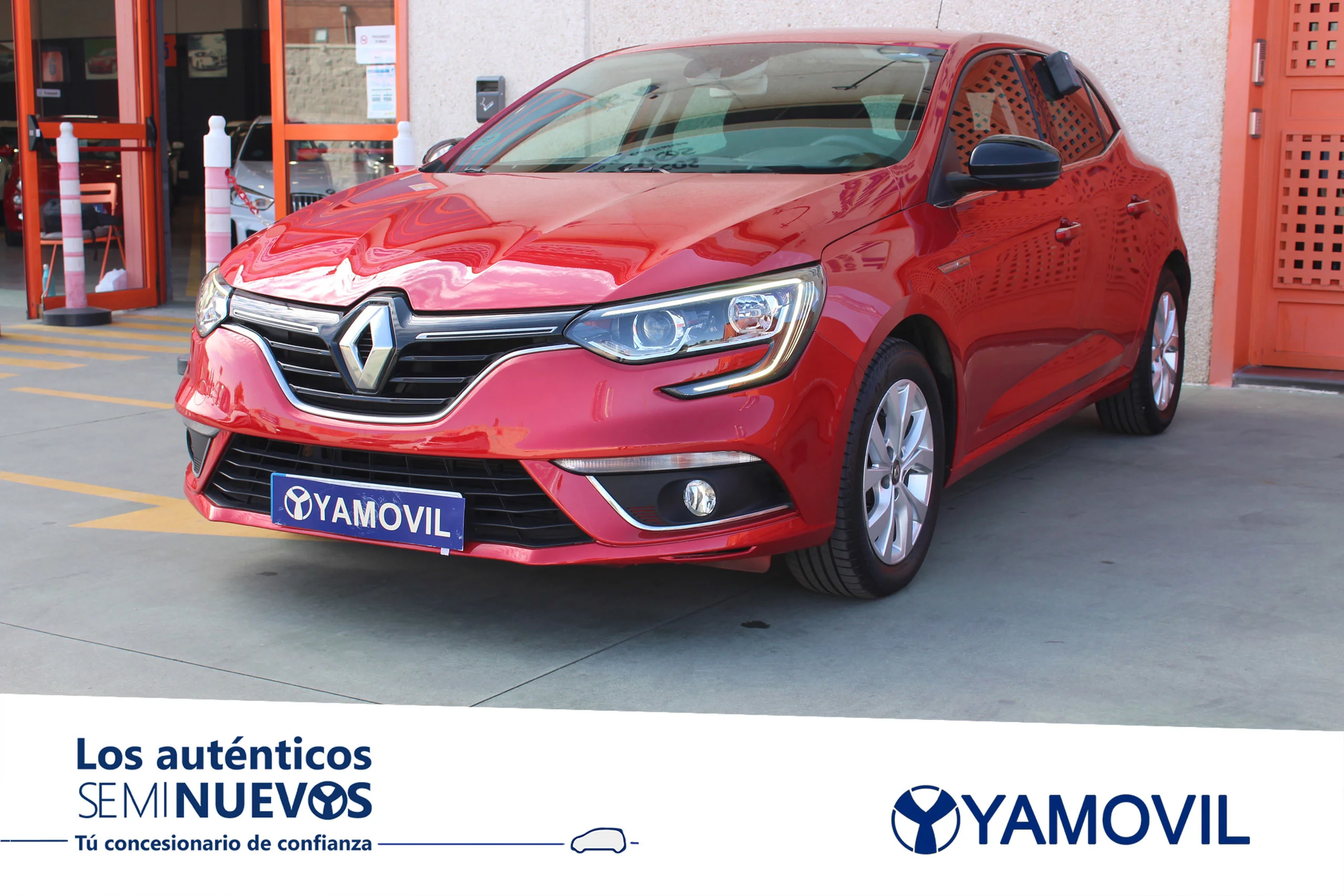 Renault Megane TCE 130CV LIMITED 5P - Foto 1