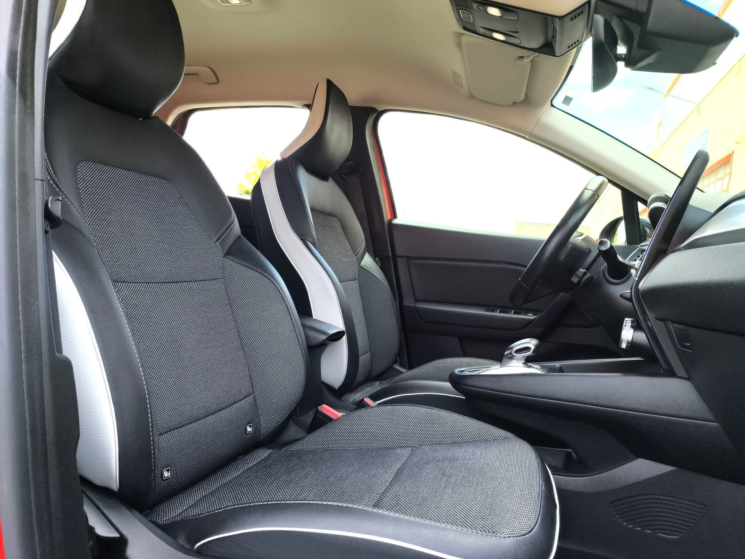 Renault Captur Zen E-TECH Híbrido enchufable 118 kW (160 CV) - Foto 25