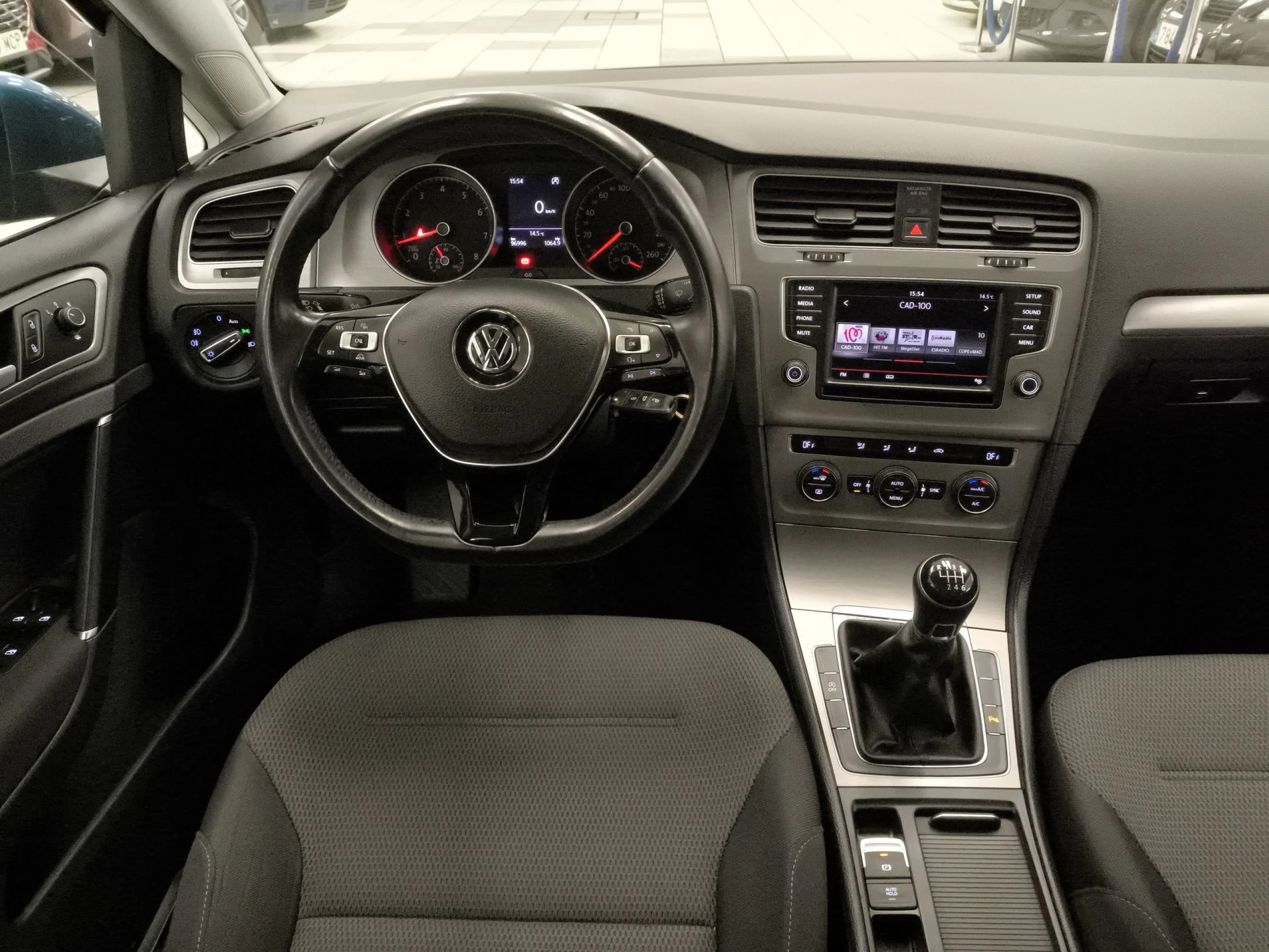 Volkswagen Golf Advance 1.4 TSI BMT 92 kW (125 CV) - Foto 16