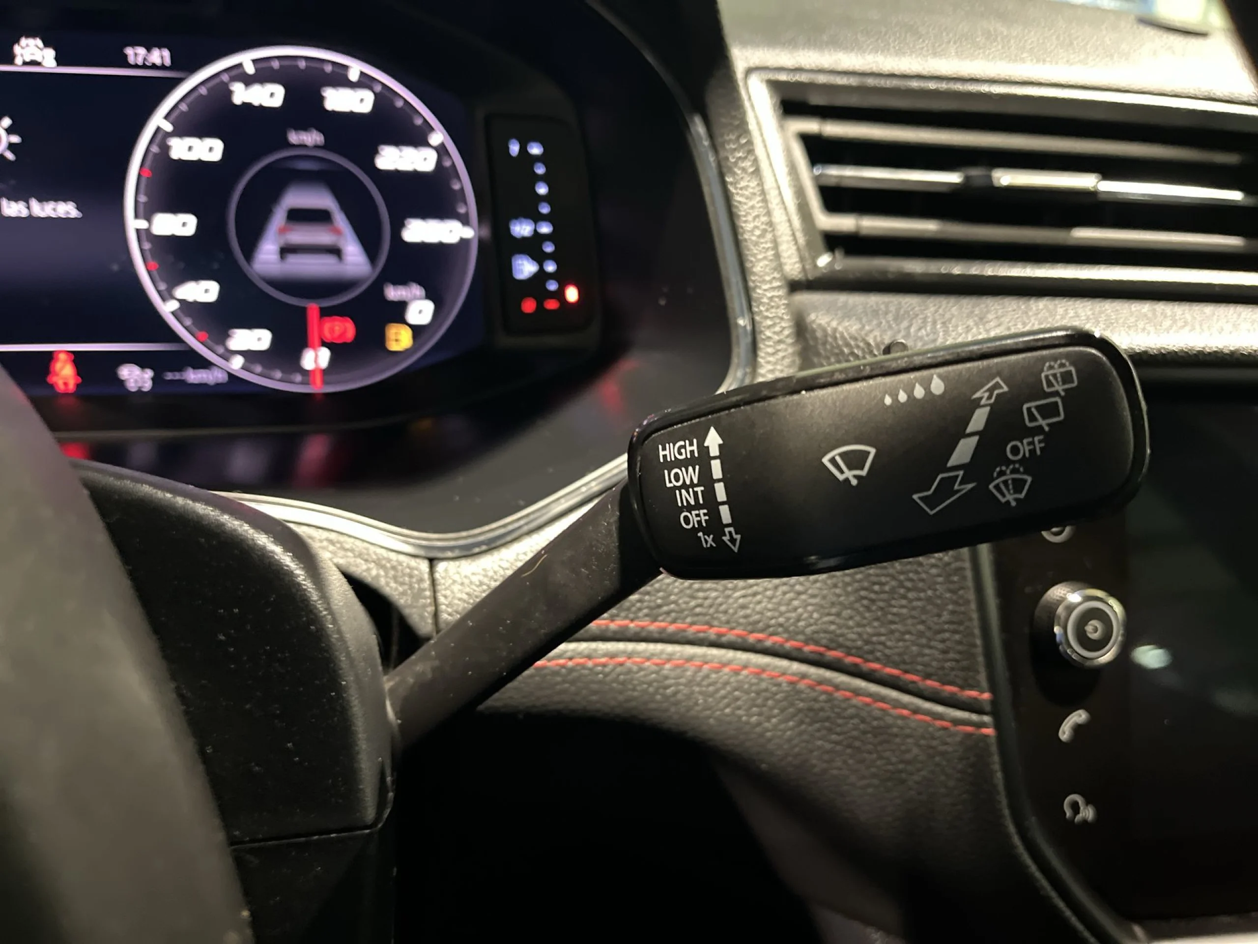 Seat Arona 1.5 TSI FR Edition 110 kW (150 CV) - Foto 13