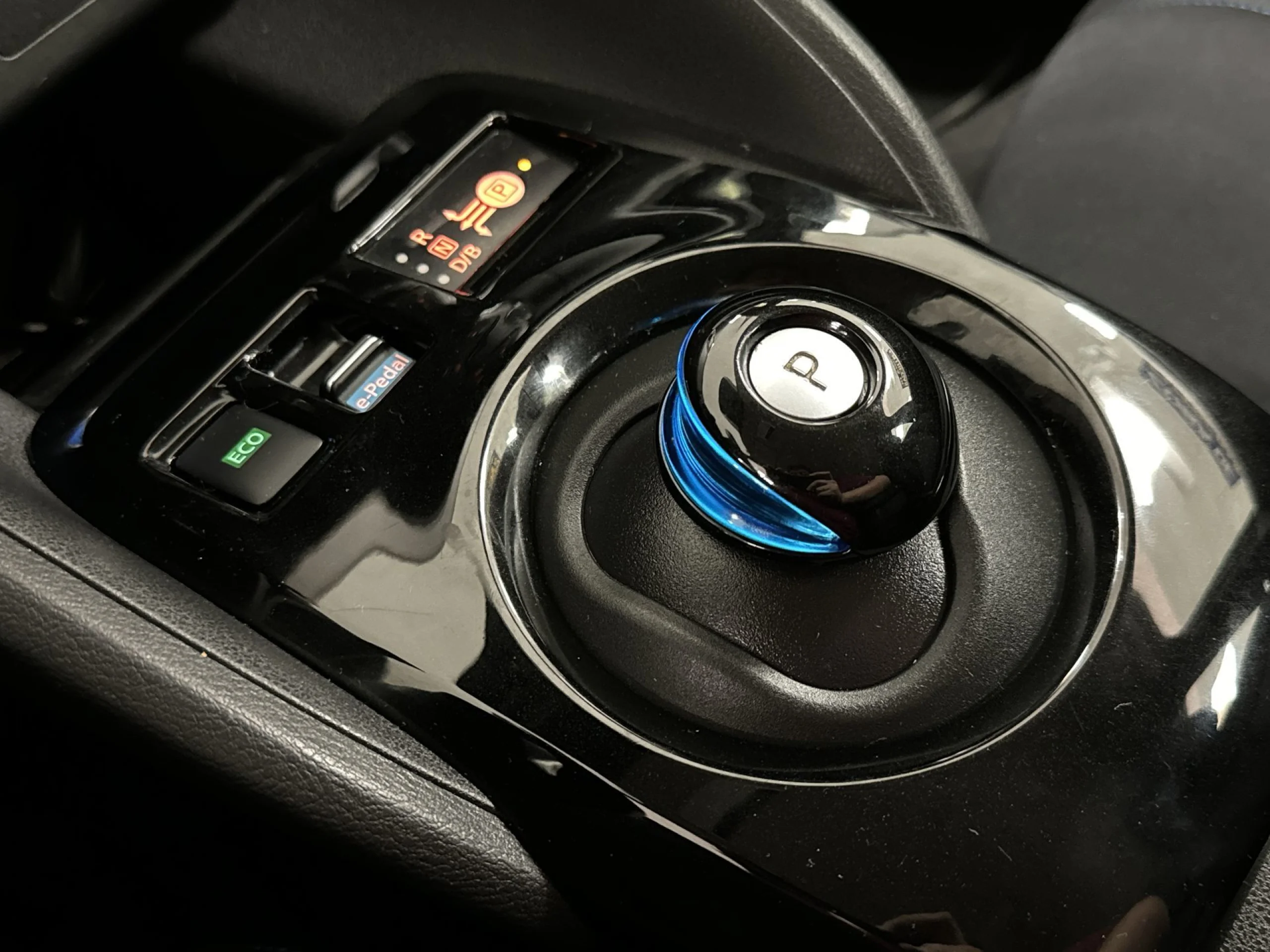 Nissan Leaf 40kWh Acenta 110 kW (150 CV) - Foto 17