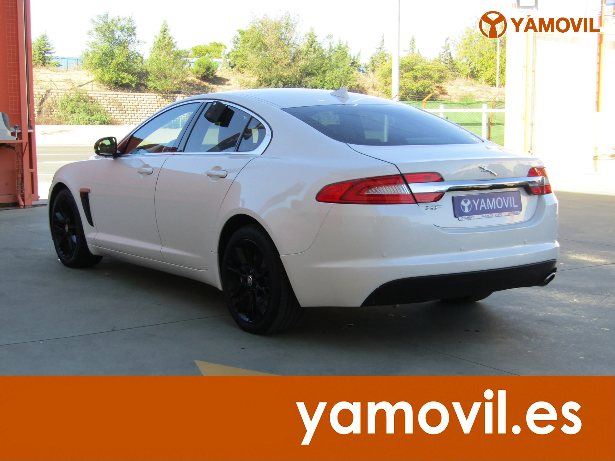 Jaguar XF 2.2d LUXURY Aut - Foto 4