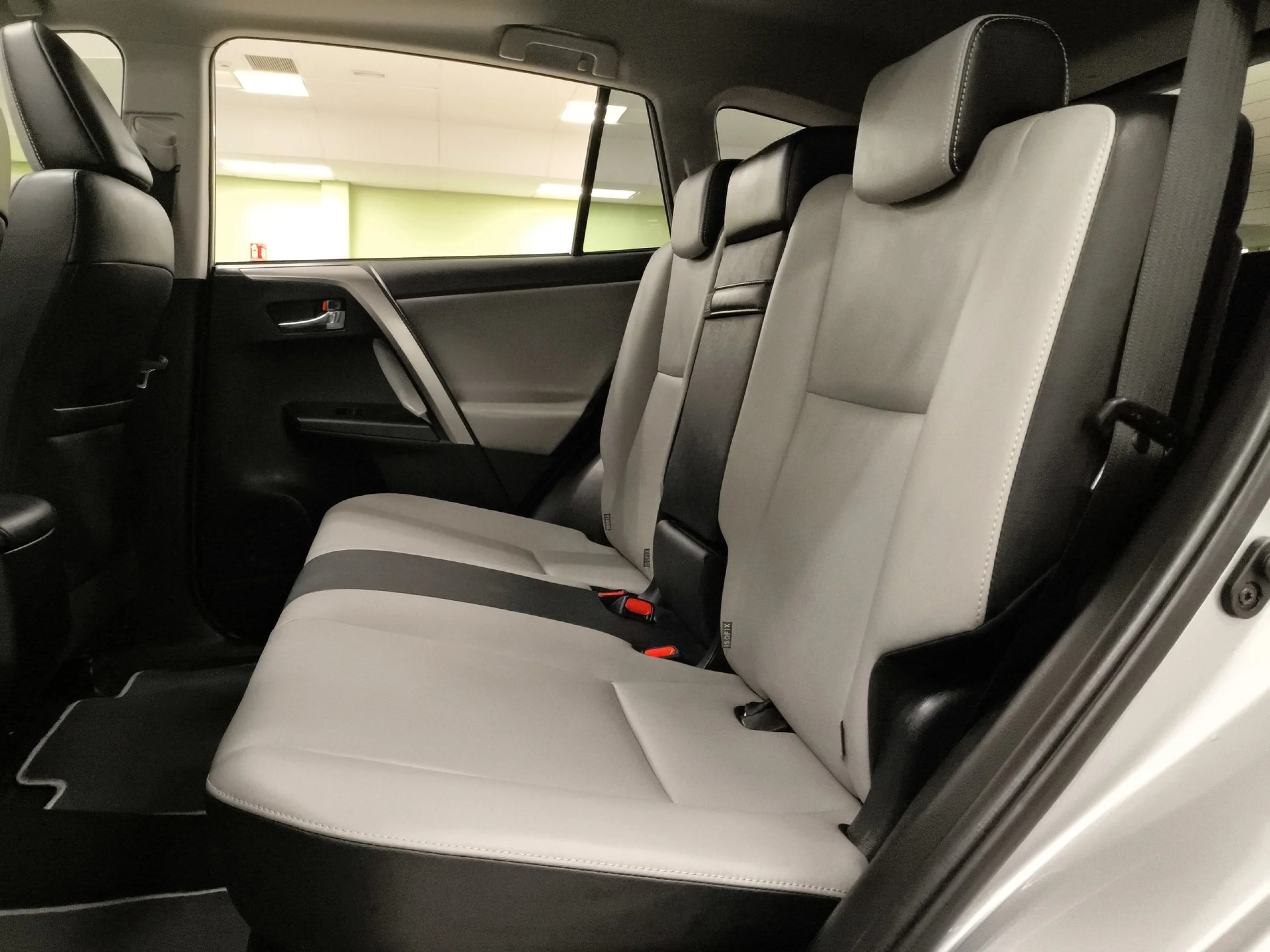 Toyota Rav4 2.5l hybrid Executive 2WD 145 kW (197 CV) - Foto 20