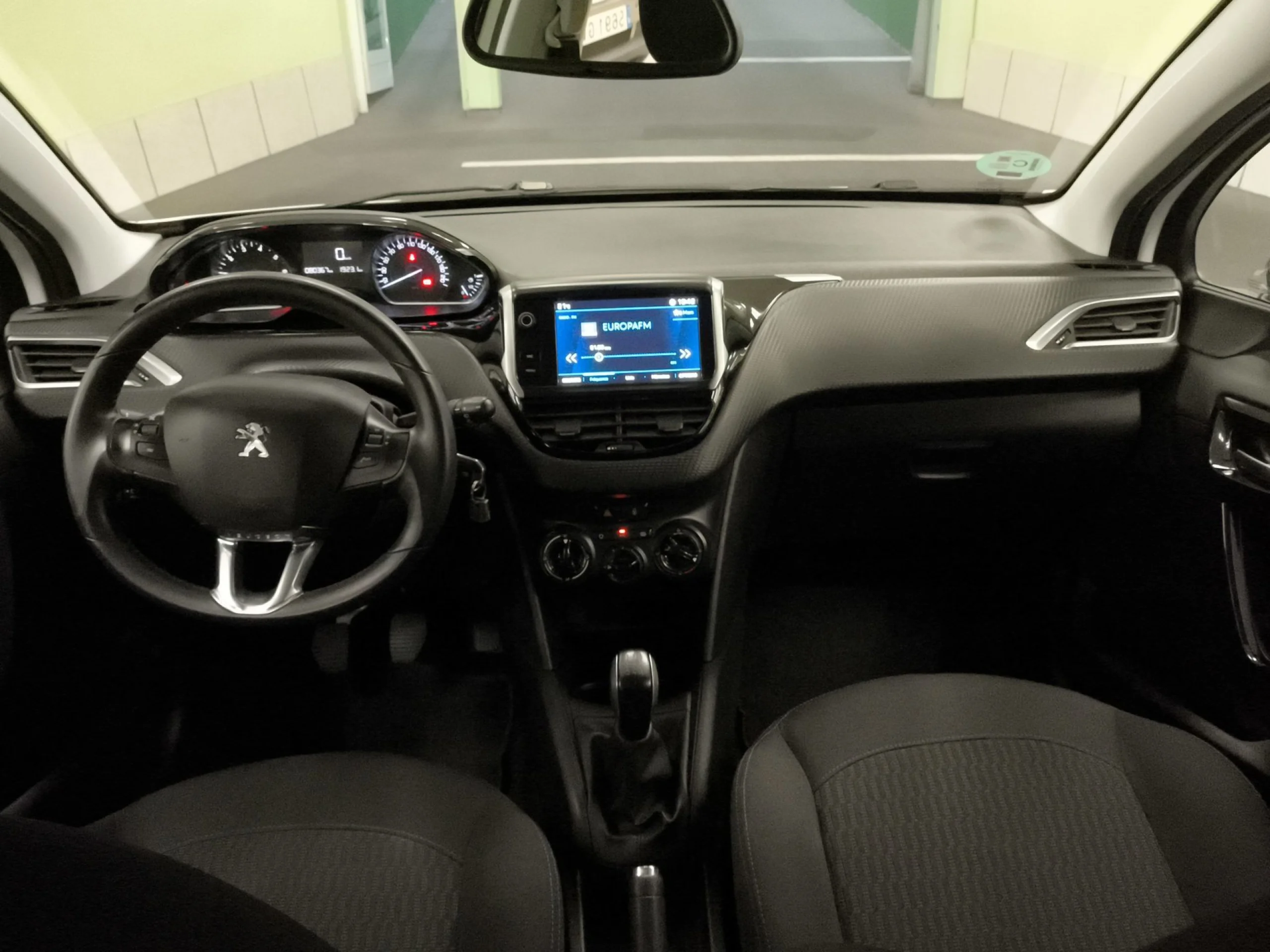 Peugeot 208 PureTech Signature 60 kW (82 CV) - Foto 17