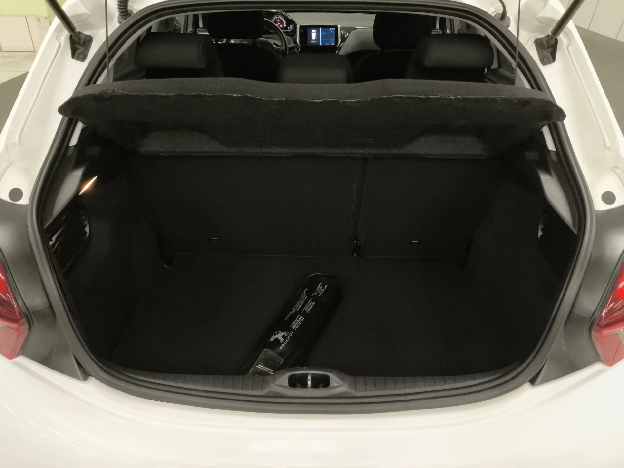 Peugeot 208 PureTech Signature 60 kW (82 CV) - Foto 19