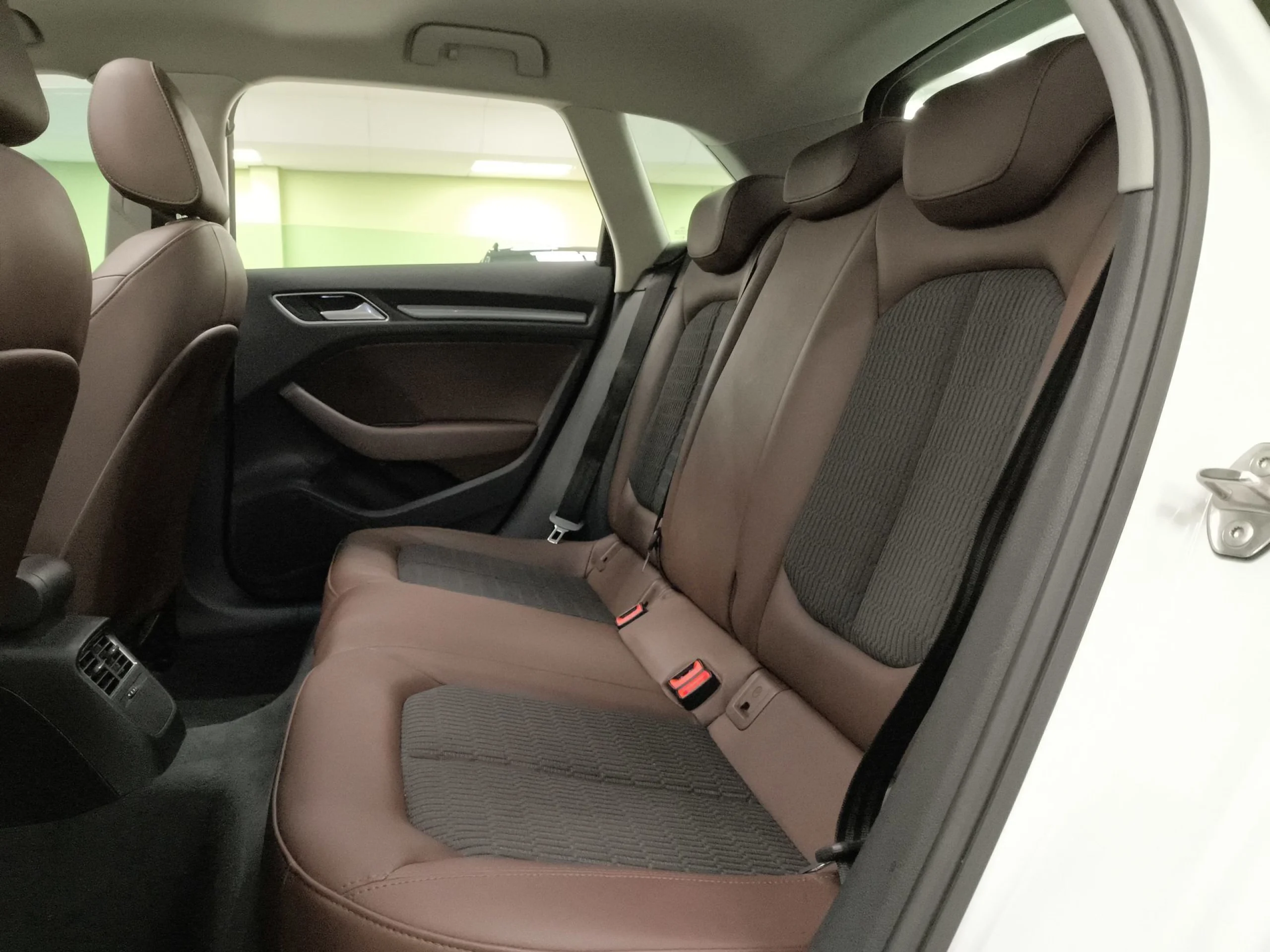 Audi A3 Sportback Ambiente 1.6 TDI 77 kW (105 CV) - Foto 18
