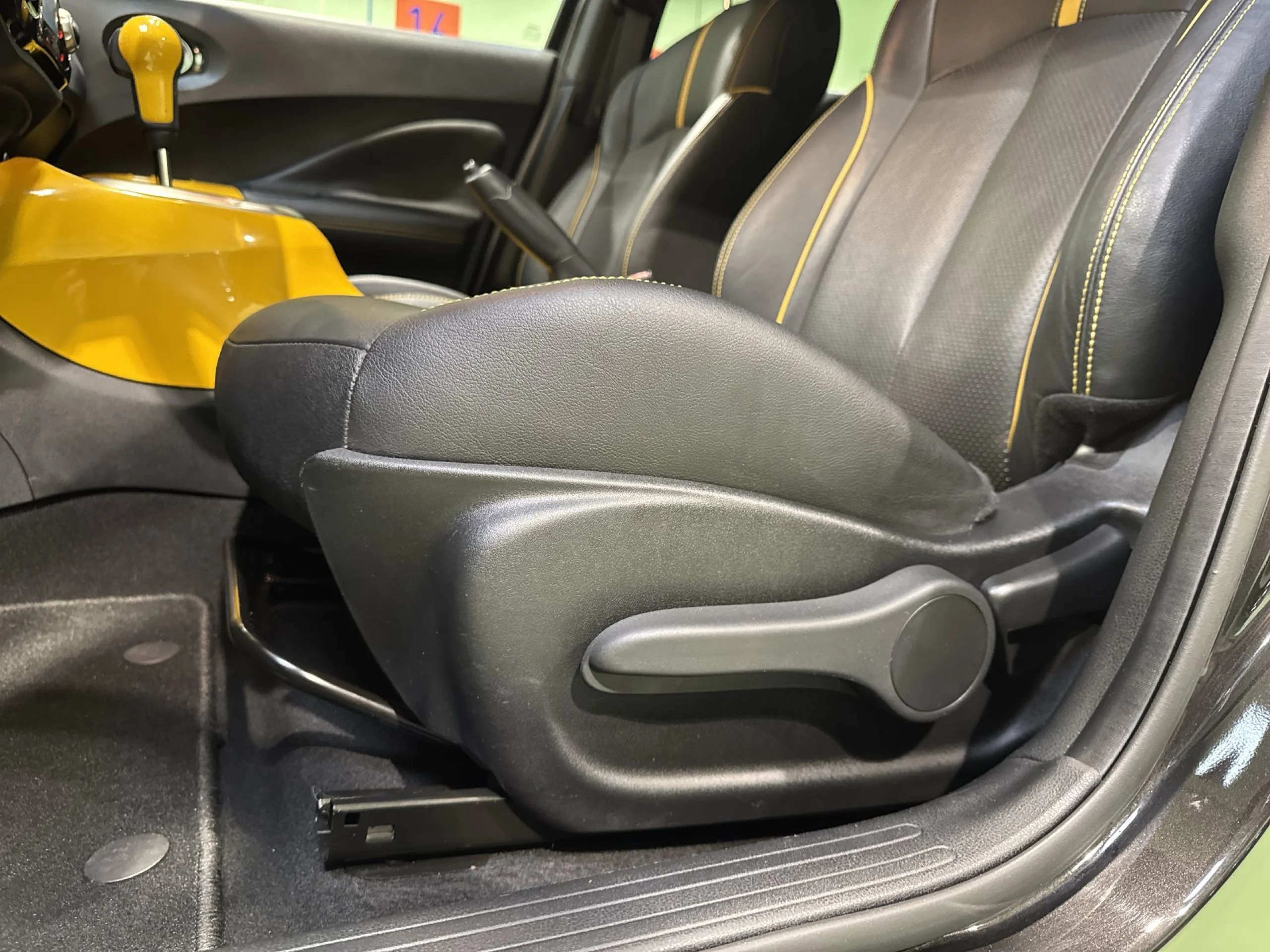 Nissan Juke DIG-T Tekna 4x4-i XTronic 140 kW (190 CV) - Foto 9