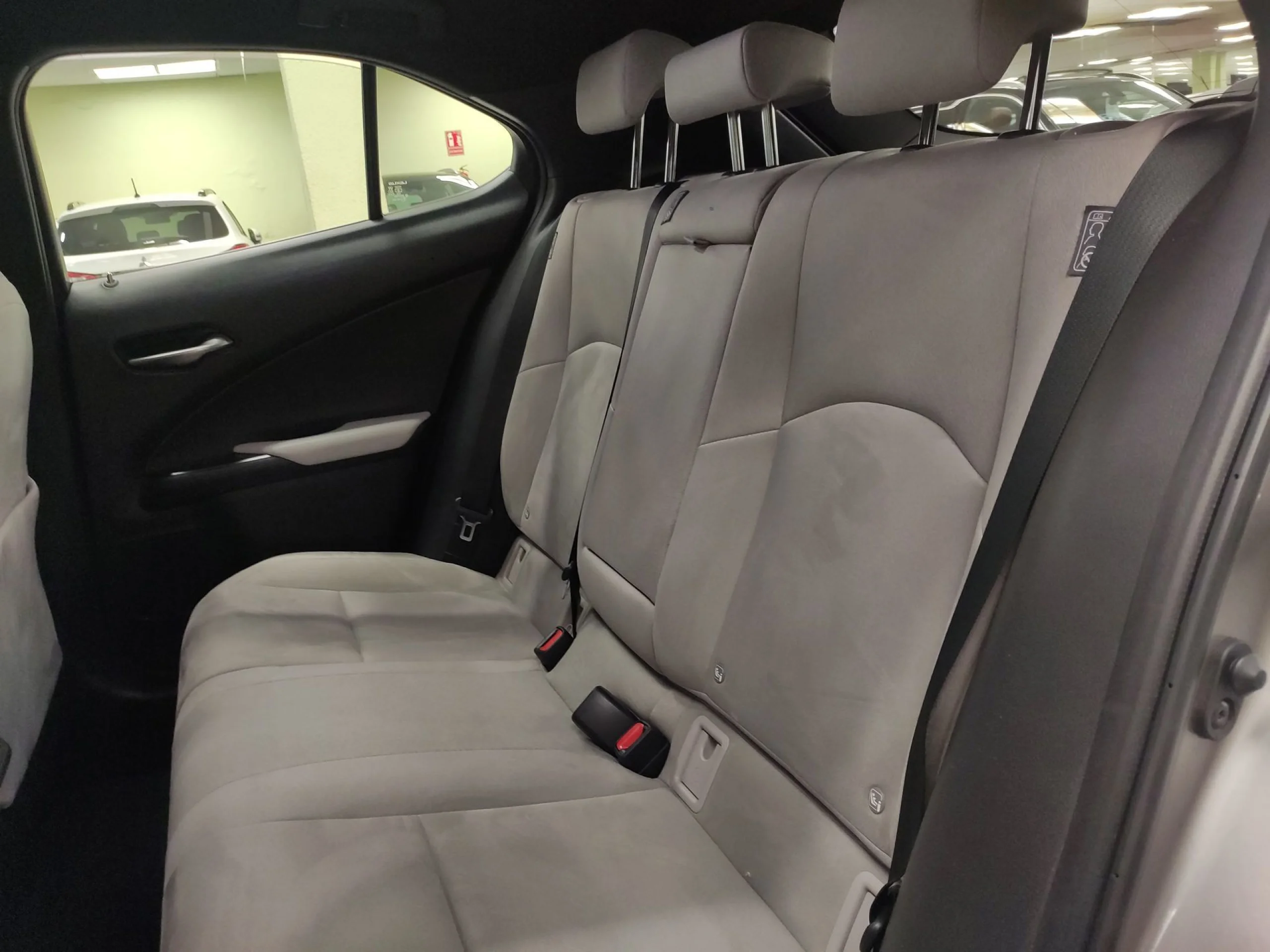 Lexus Ux 250h Luxury 135 kW (184 CV) - Foto 19