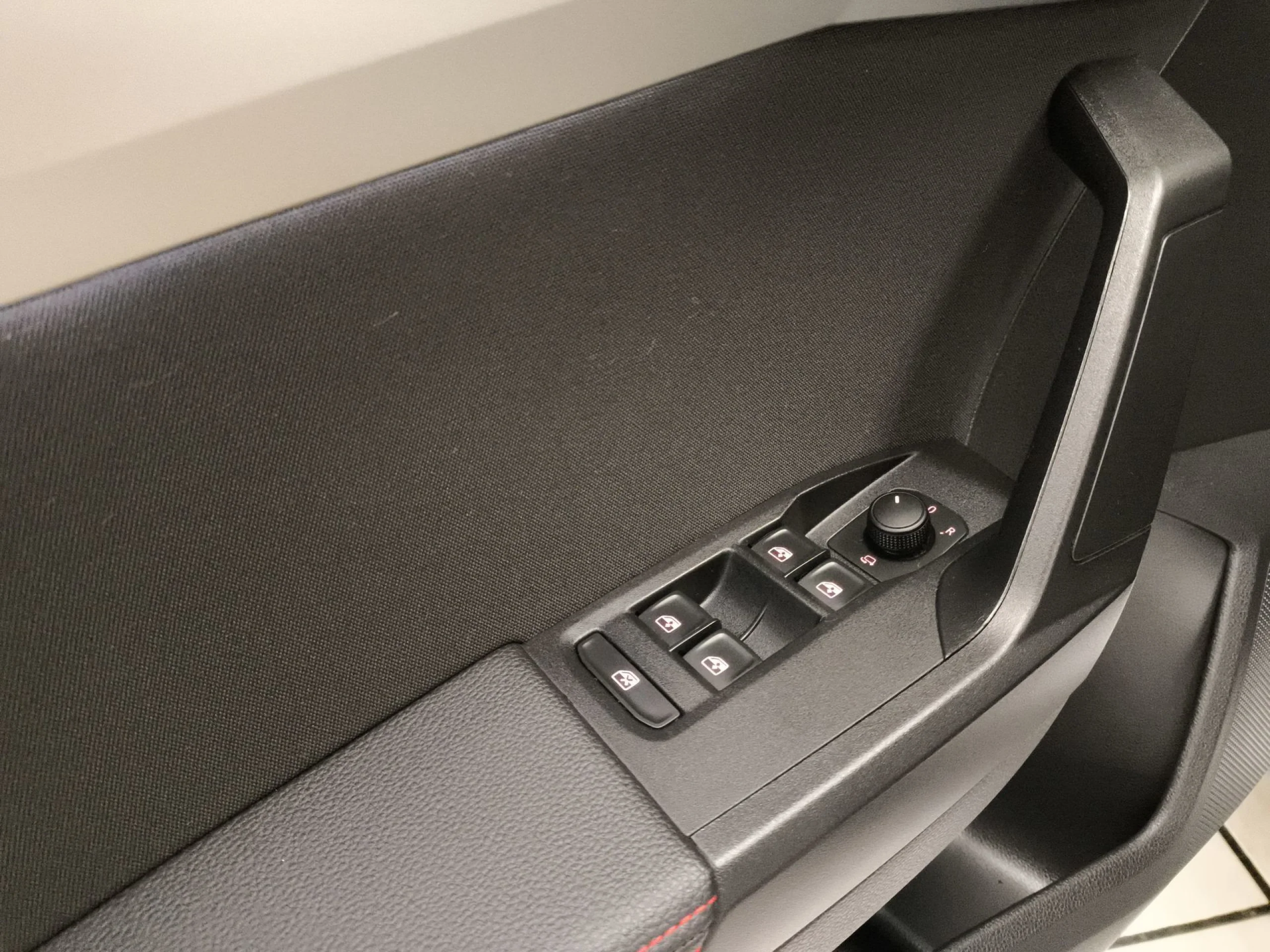 Seat Arona 1.0 TSI FR Go2 81 kW (110 CV) - Foto 10