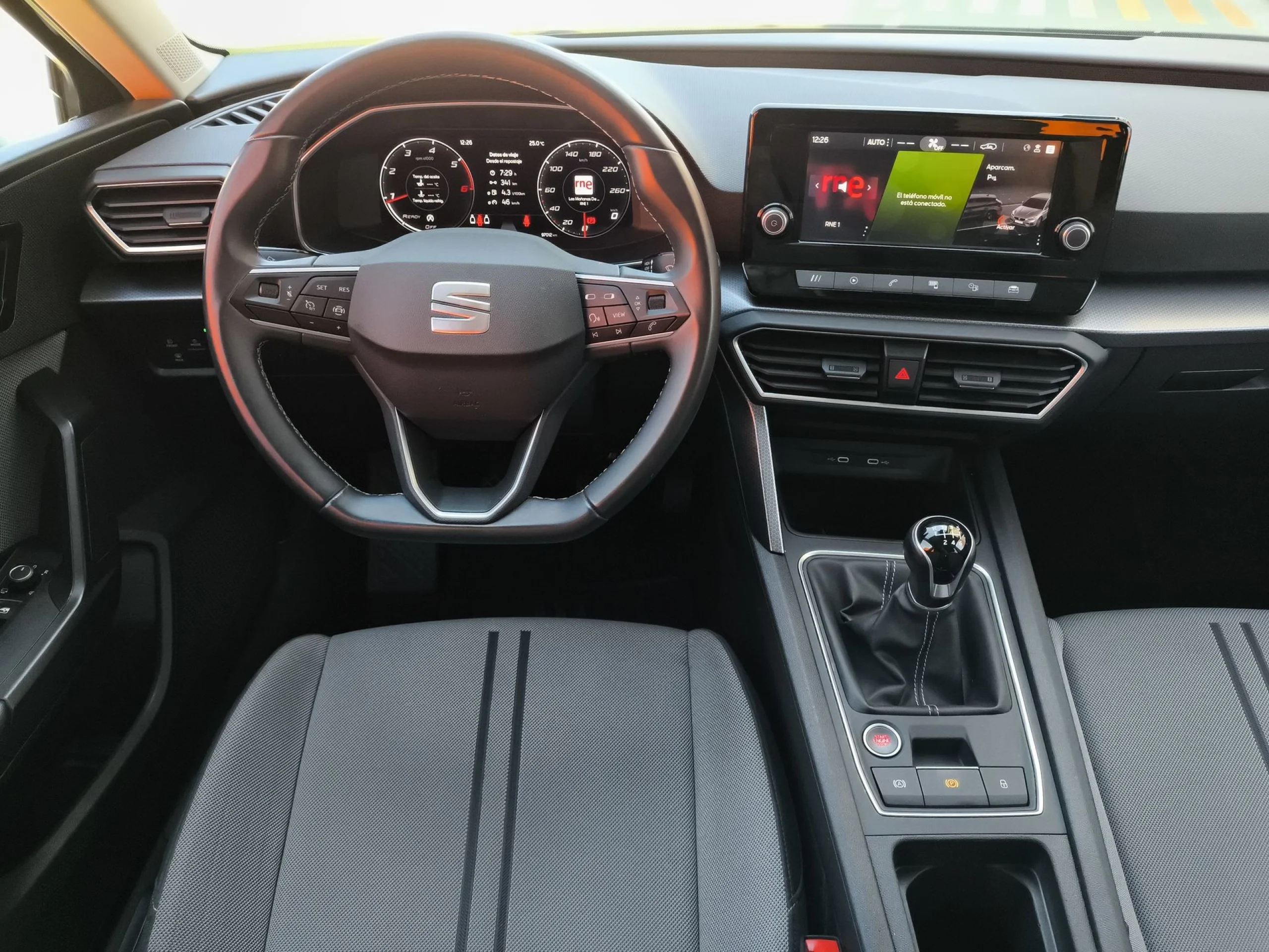 Seat León 2.0 TDI SANDS Style Go 85 kW (115 CV) - Foto 20