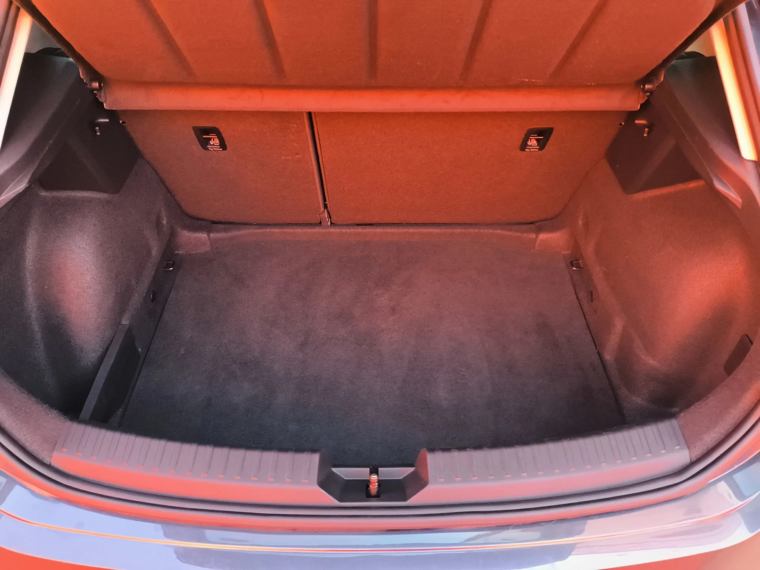 Seat León 2.0 TDI SANDS Style Go 85 kW (115 CV) - Foto 22