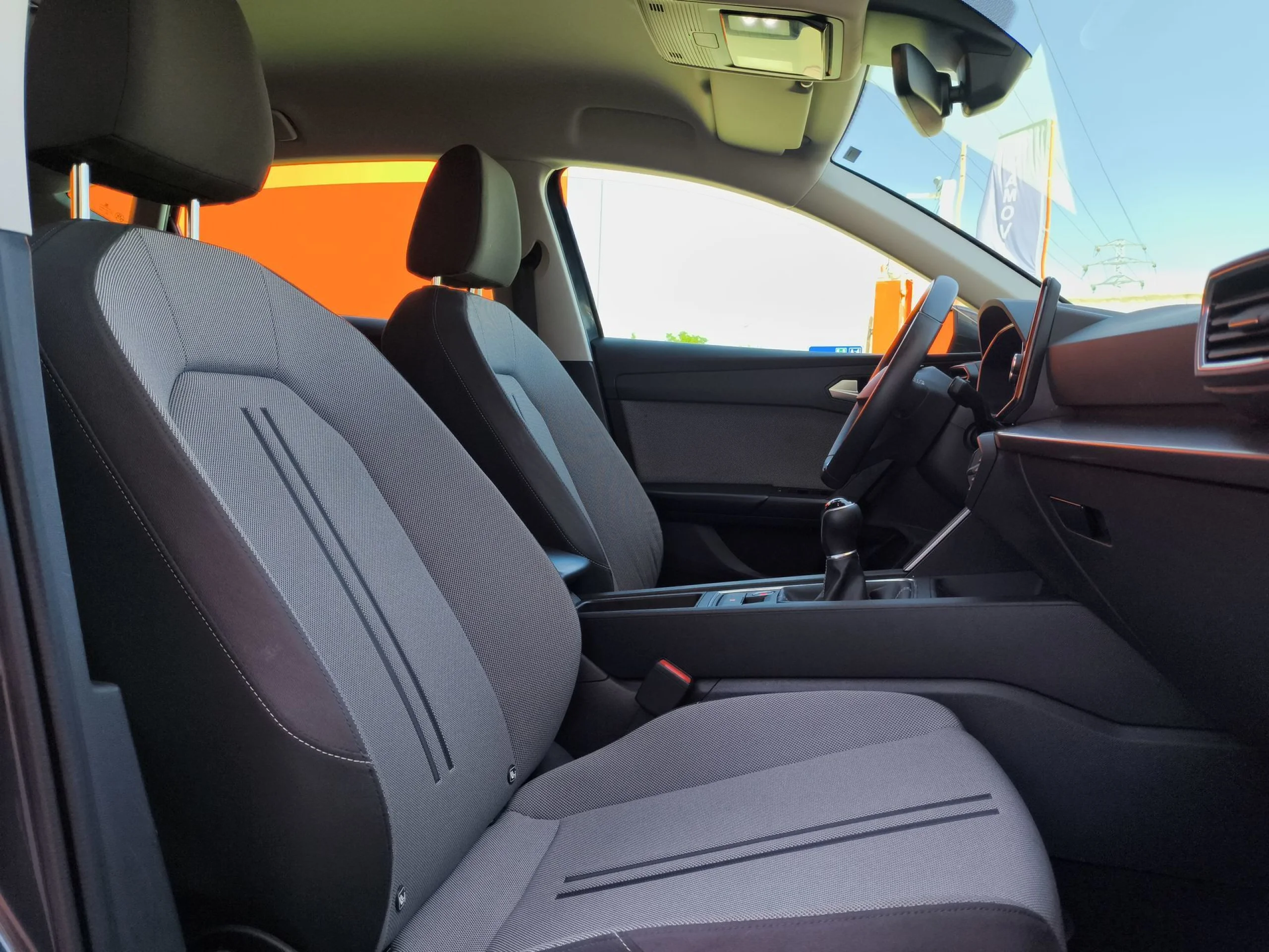 Seat León 2.0 TDI SANDS Style Go 85 kW (115 CV) - Foto 23