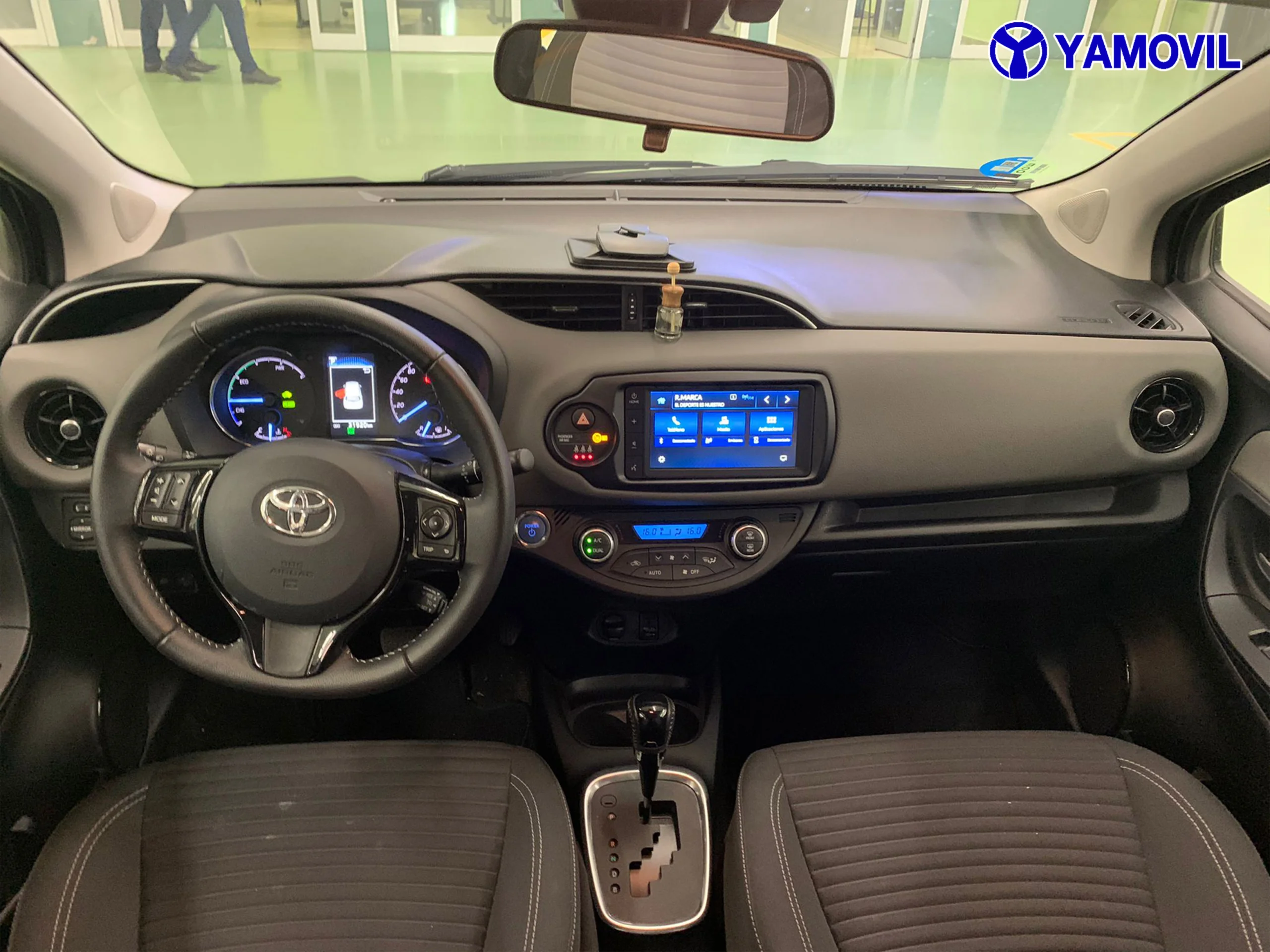Toyota Yaris 1.5 100H FEEL 5P - Foto 3