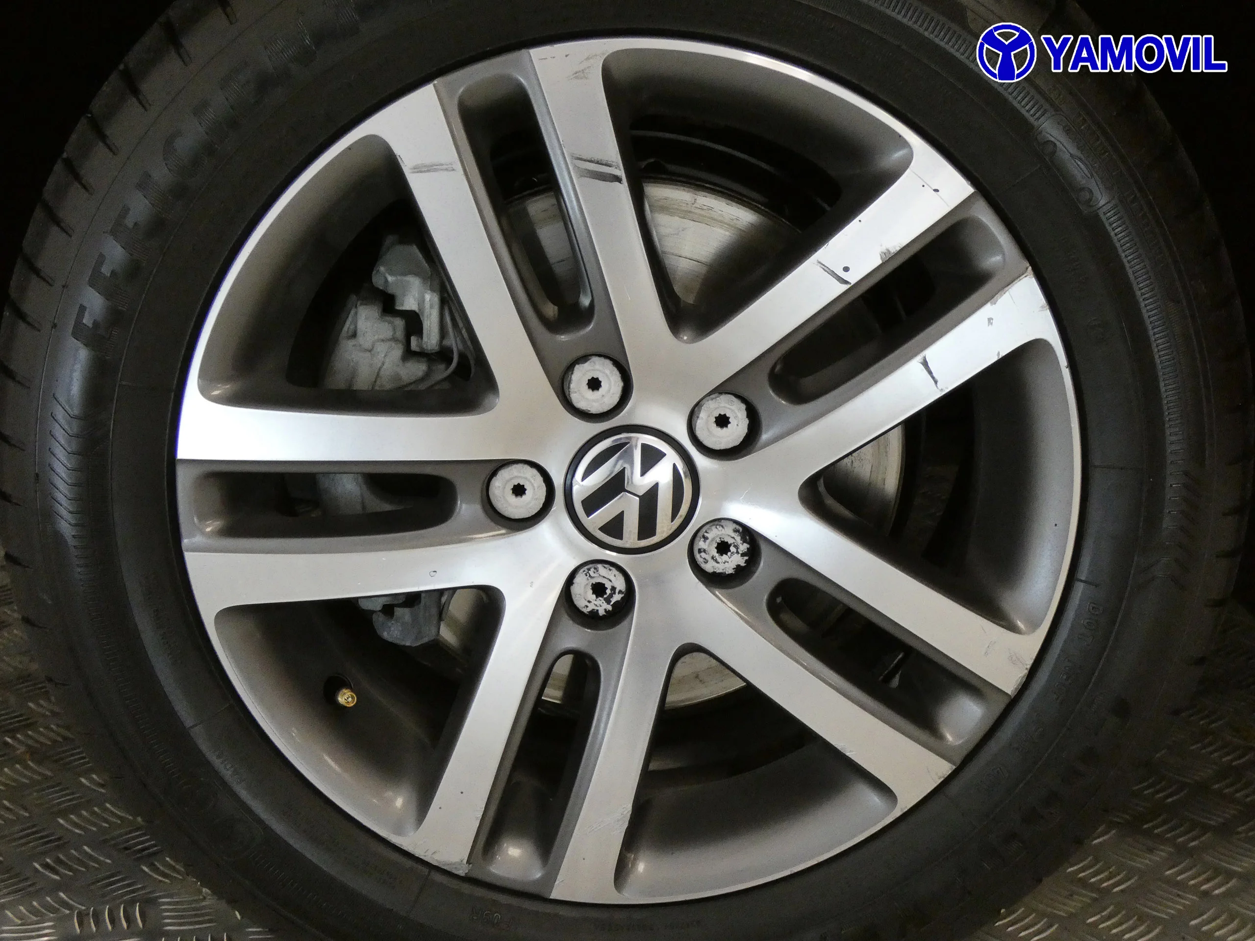 Volkswagen Touran 1.9 TDi ADVANCE 5P - Foto 9