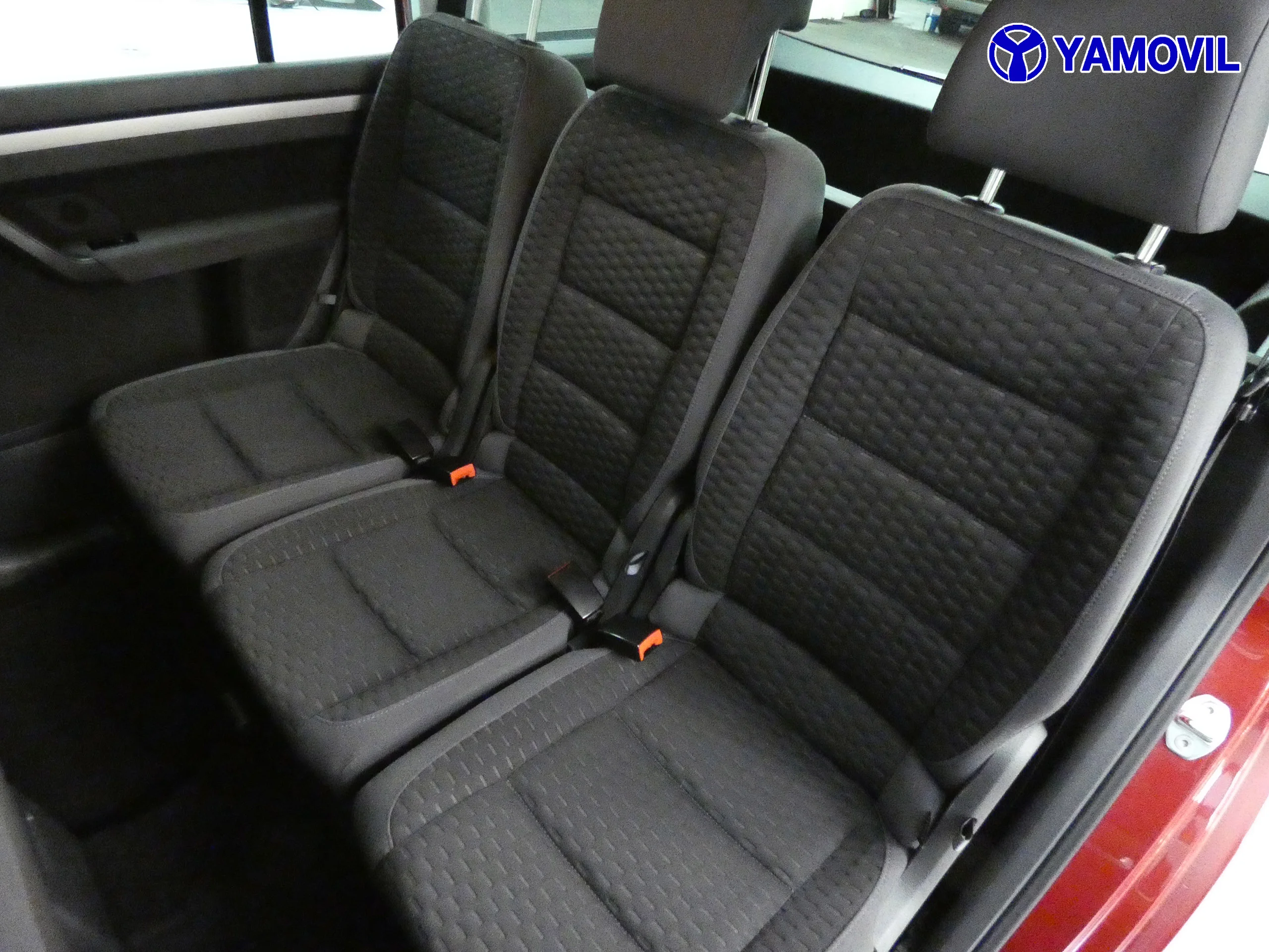 Volkswagen Touran 1.9 TDi ADVANCE 5P - Foto 14