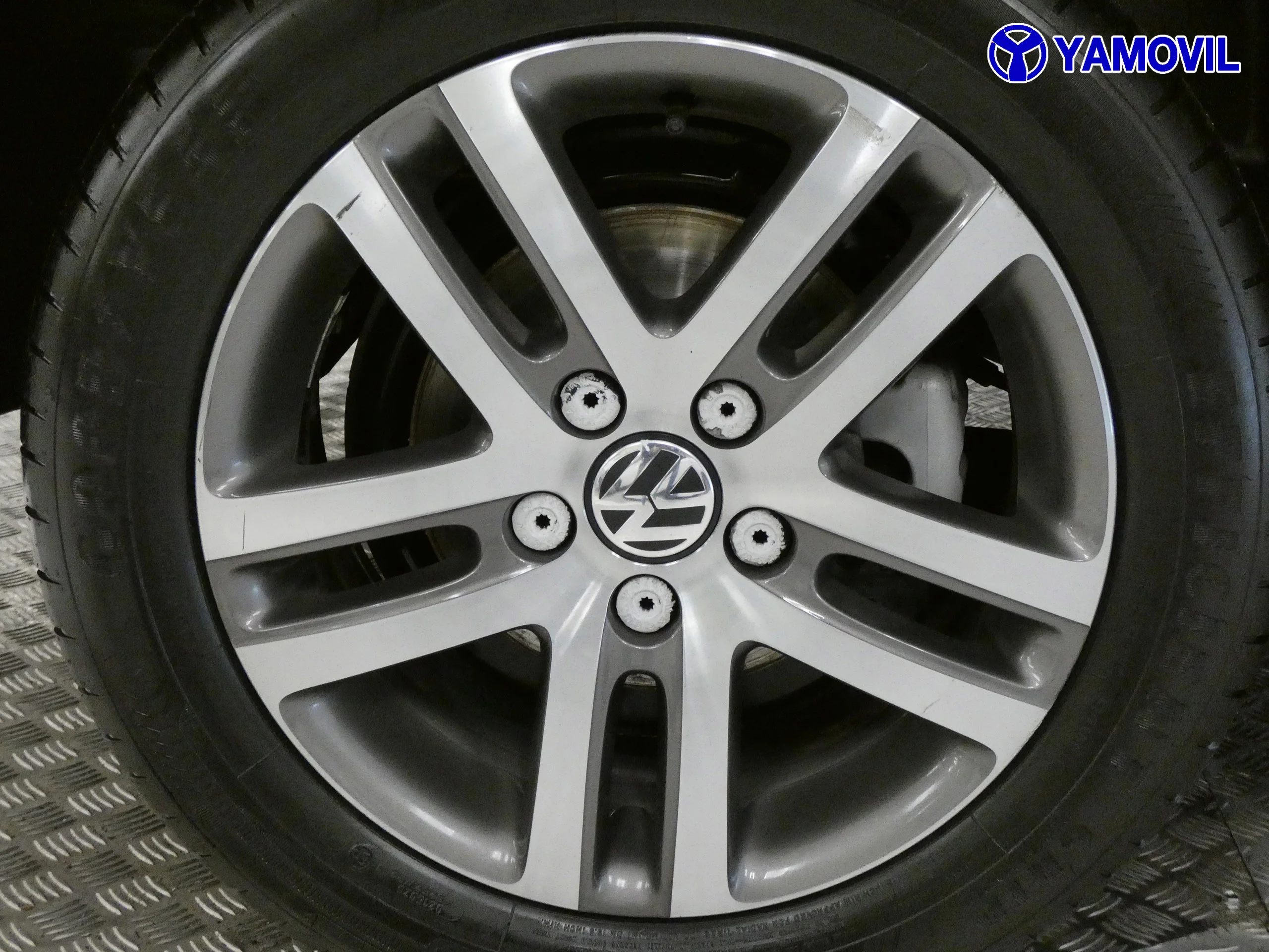 Volkswagen Touran 1.9 TDi ADVANCE 5P - Foto 11