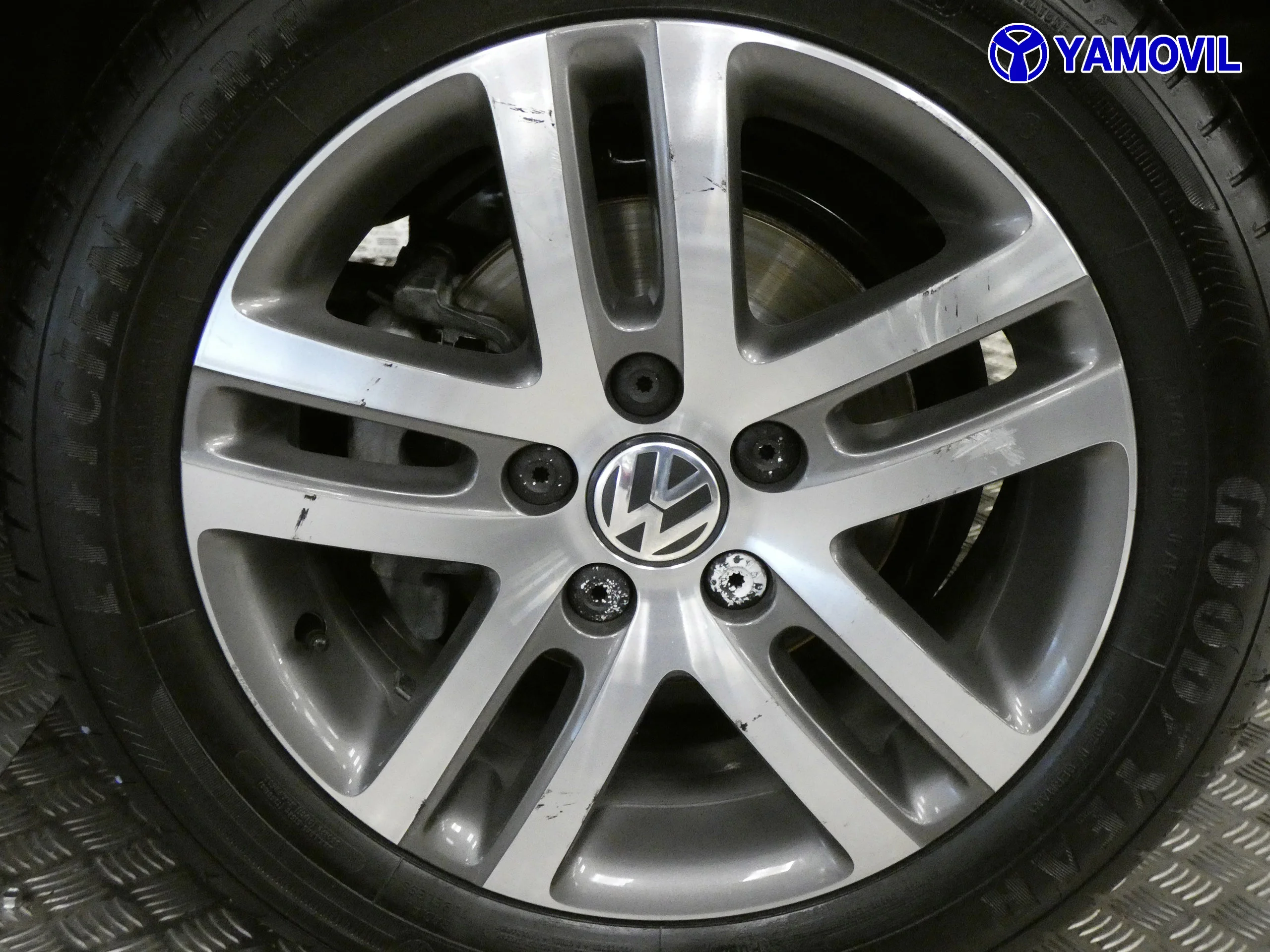 Volkswagen Touran 1.9 TDi ADVANCE 5P - Foto 10