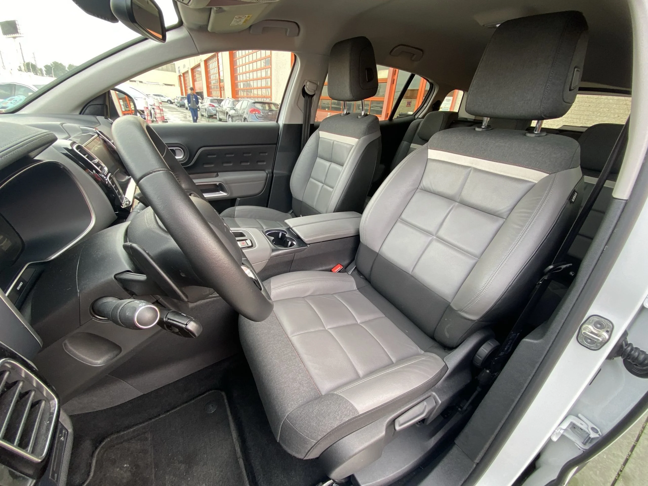 Citroen C5 Aircross PureTech 130 SANDS Shine EAT8 96 kW (131 CV) - Foto 8