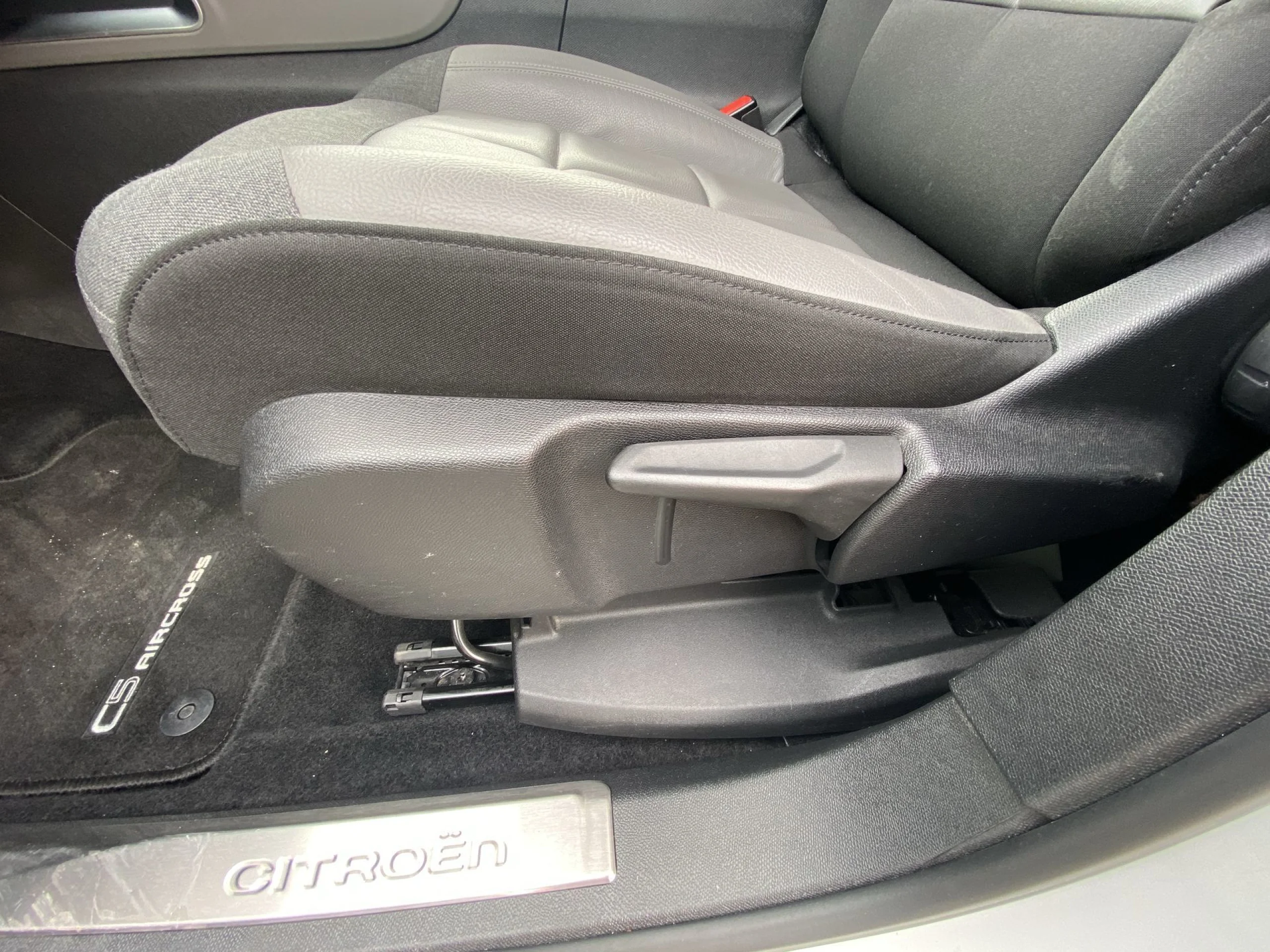 Citroen C5 Aircross PureTech 130 SANDS Shine EAT8 96 kW (131 CV) - Foto 9