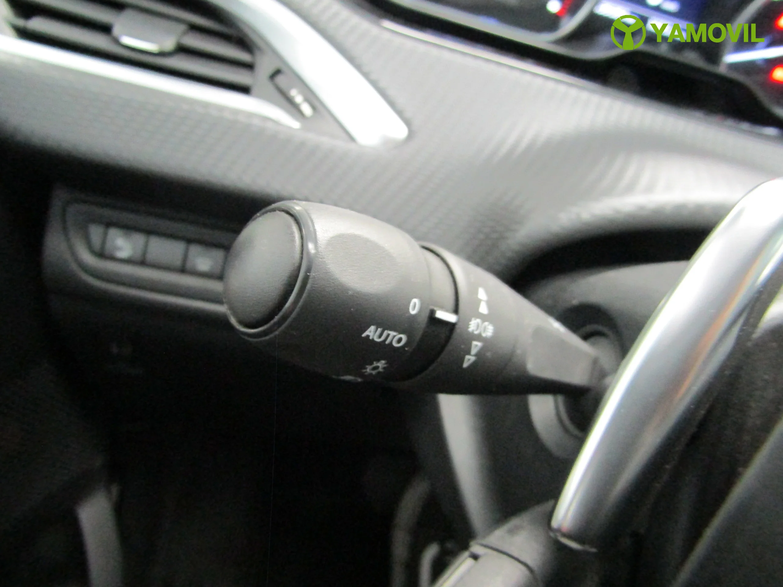 Peugeot 2008 1.6HDI 100CV ALLURE AUT - Foto 24