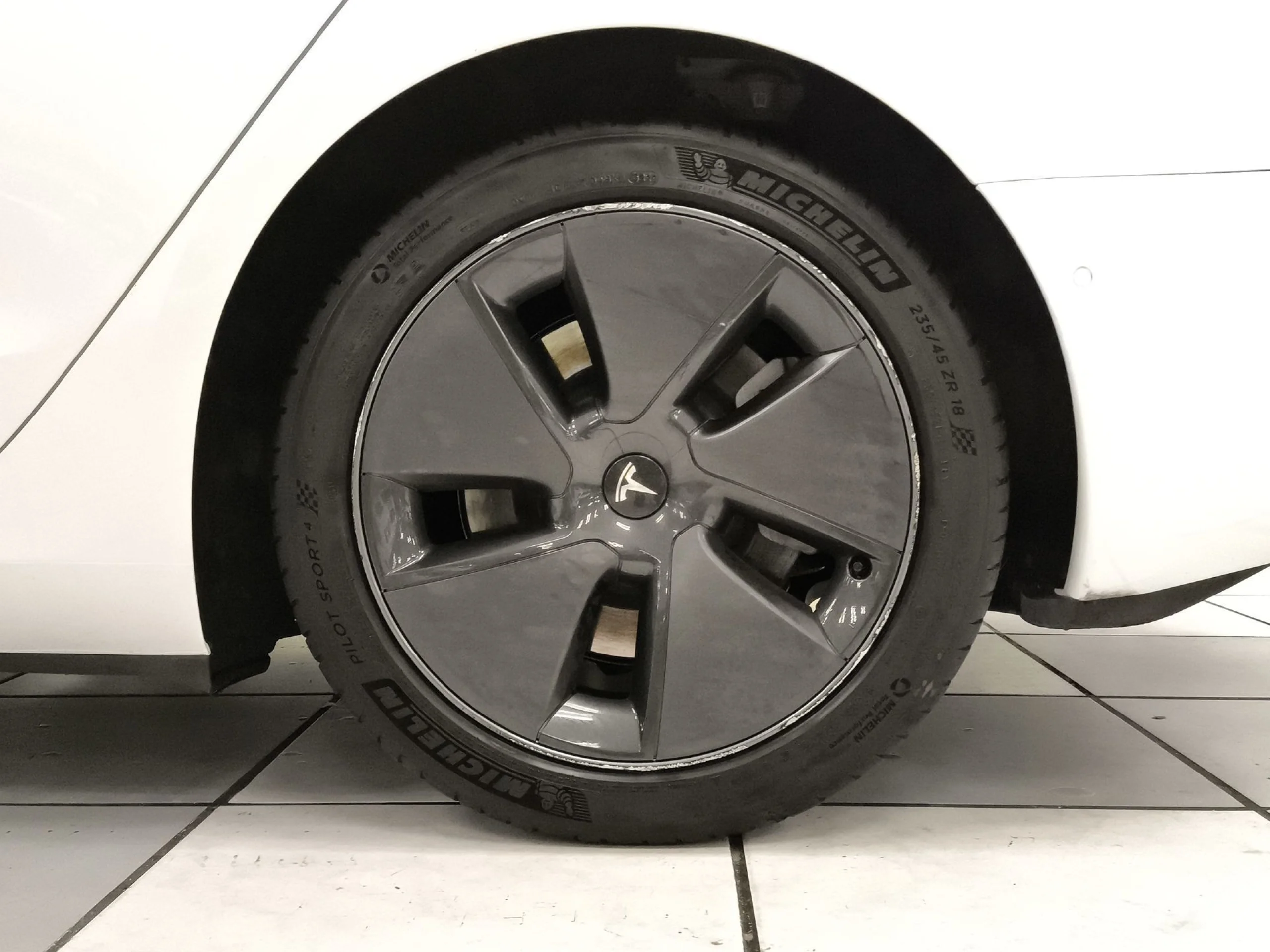 Tesla Model 3 Gran Autonomía 4WD 366 kW (498 CV) - Foto 7
