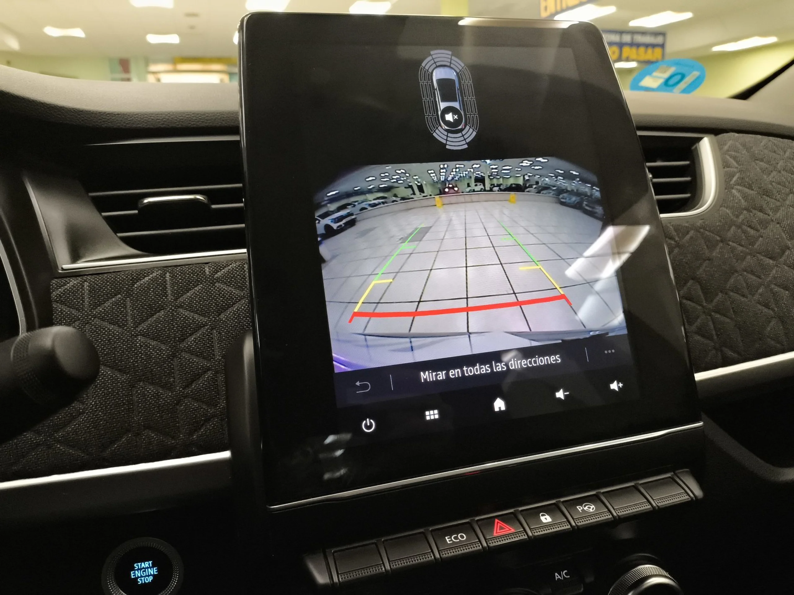 Renault Zoe Iconic R135 batería 50kWh 99 kW (135 CV) - Foto 18