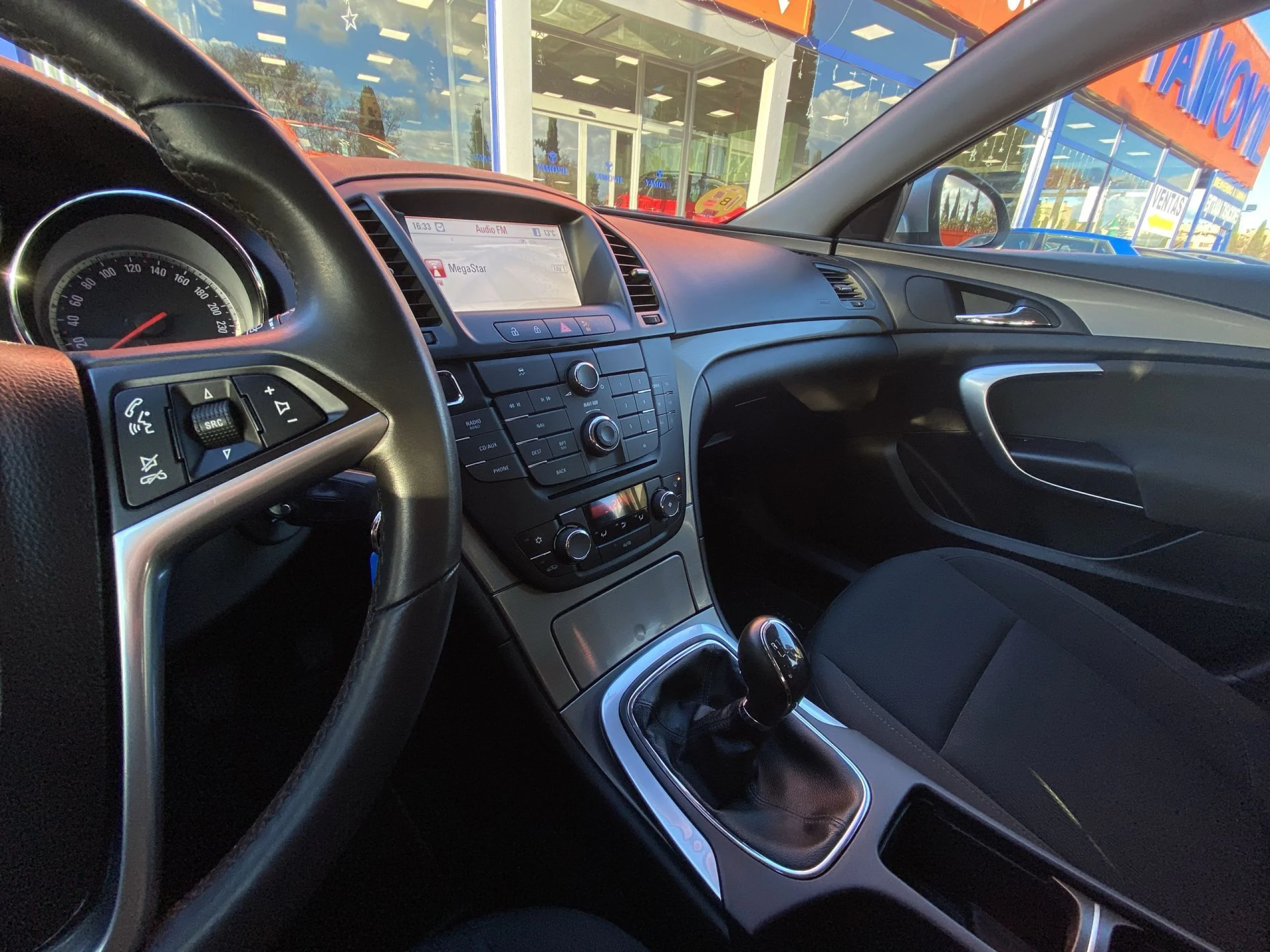 Opel Insignia 2.0 CDTI SANDS Selective 96 kW (130 CV) - Foto 16