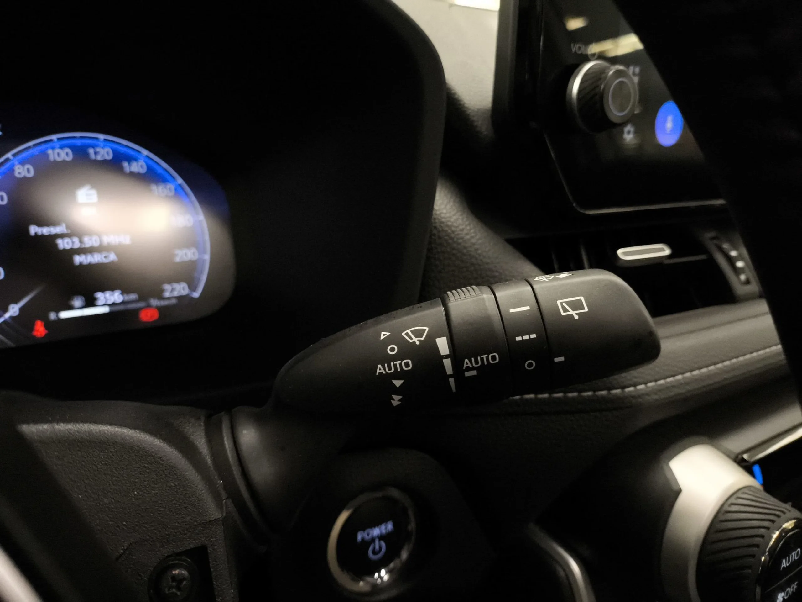 Toyota Rav4 2.5l hybrid Luxury 160 kW (218 CV) - Foto 17