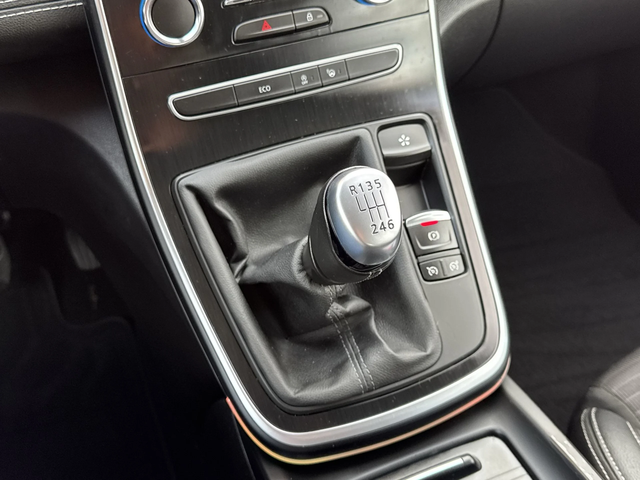 Renault Scenic Zen TCe 103 kW (140 CV) GPF - Foto 23